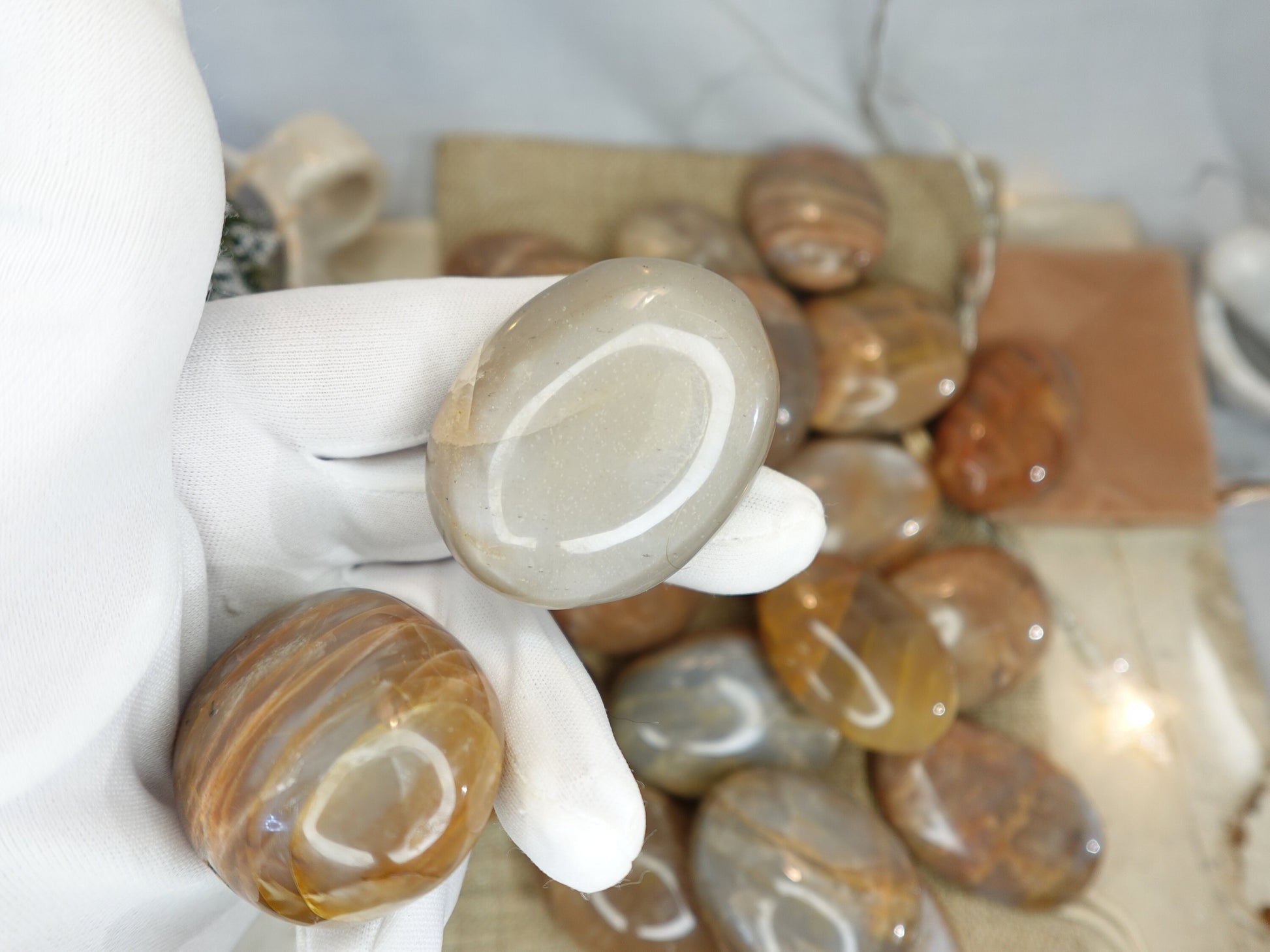 Peach Moonstone Natural Palm Stone Smooth Polished Carved Crystal for Birthday Crystal Christmas Home Decor Gift Gemstone