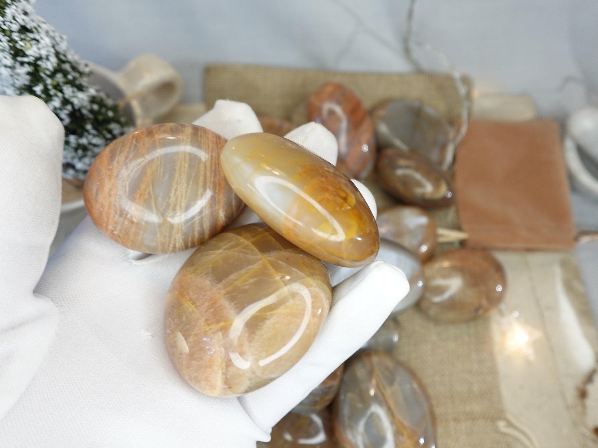 Peach Moonstone Natural Palm Stone Smooth Polished Carved Crystal for Birthday Crystal Christmas Home Decor Gift Gemstone