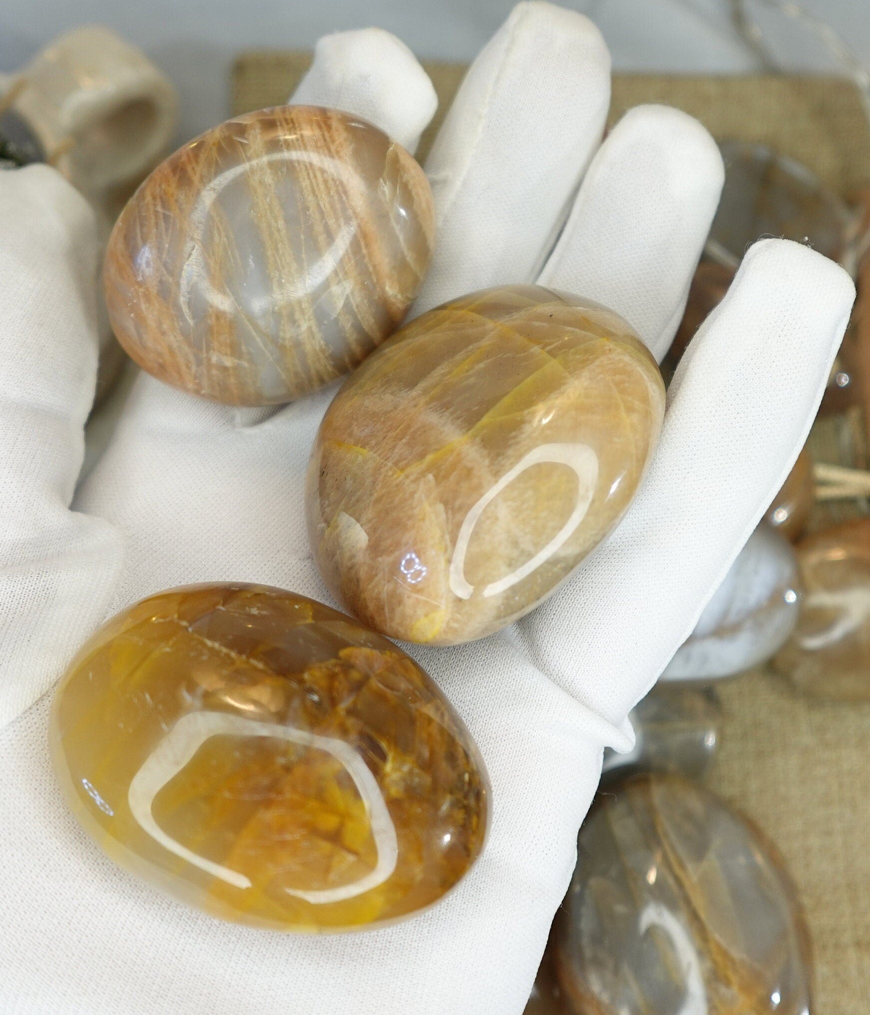 Peach Moonstone Natural Palm Stone Smooth Polished Carved Crystal for Birthday Crystal Christmas Home Decor Gift Gemstone