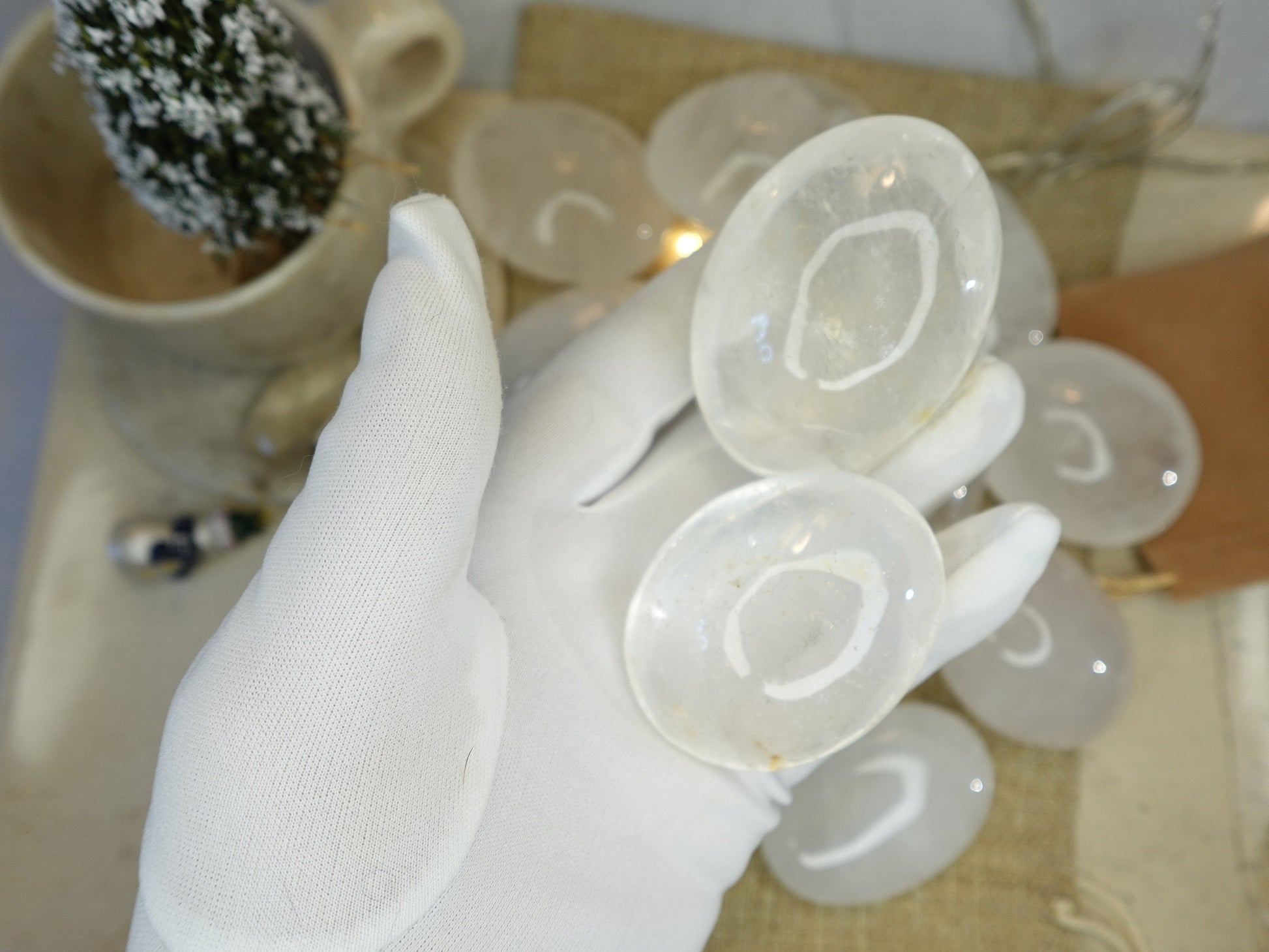 Brazilian Milky Quartz Natural Palm Stone Smooth Polished Carved Crystal for Distraction Worry Anxiety Home Decor Meditation Christmas Gift