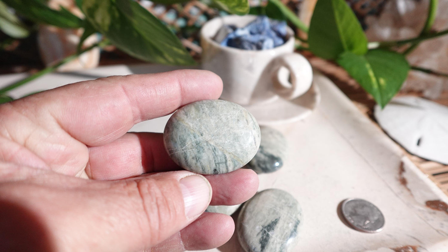 Olive Nephrite Jade Palm Natural Crystal Polished Worry Stone Home Decor Anxiety Pocket Distraction Meditation Gift Birthday Christmas