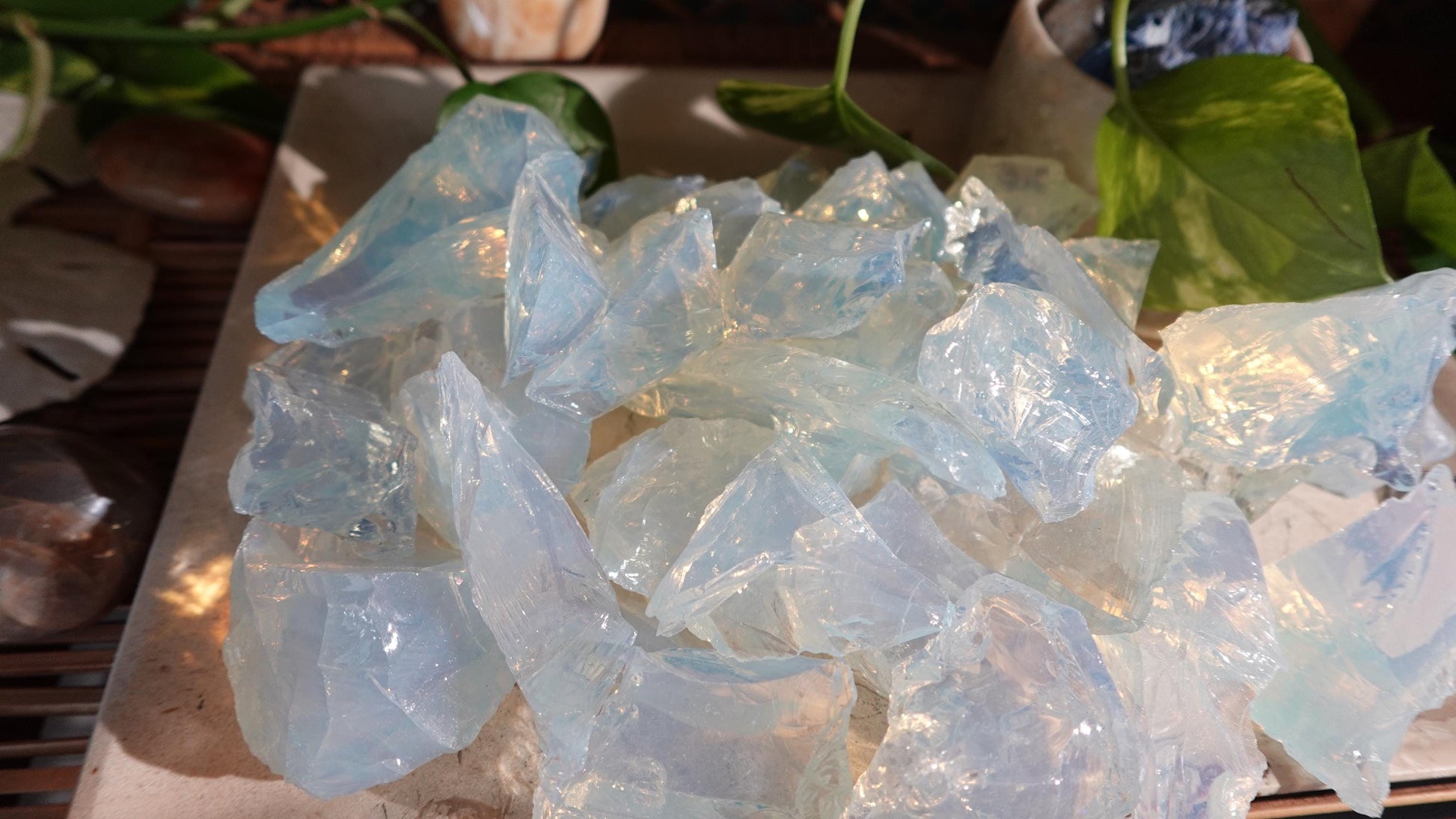 Raw Cut Clear Opalite High Frequency Crystals Untreated Anxiety Home Decor Wholesale minerals School Christmas Xmas Home Decor Craft