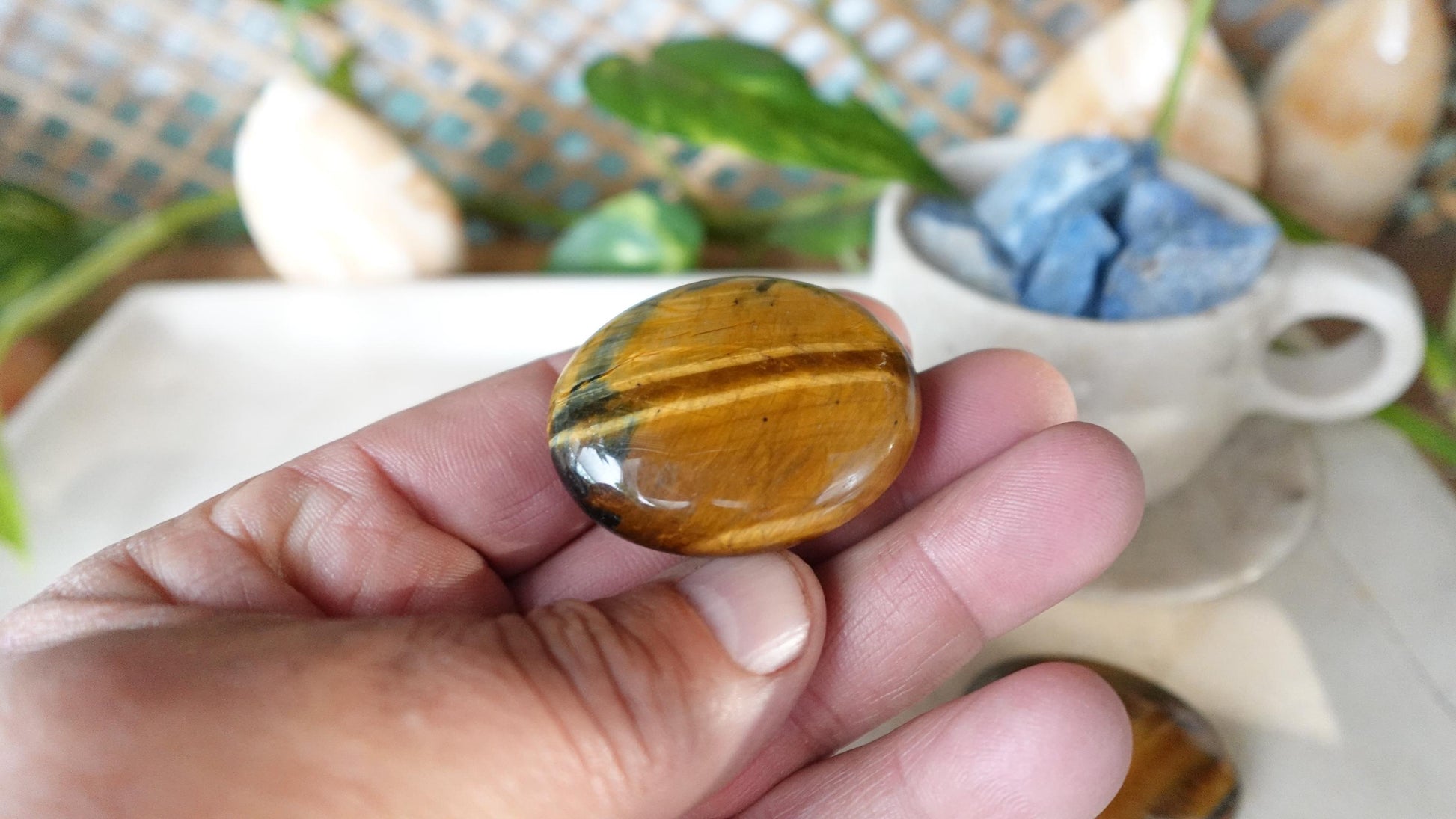 Tiger Eye Natural Medium Palm Stone Smooth Polished Carved Crystal for Distraction from Anxiety Christmas Xmas Home Decor