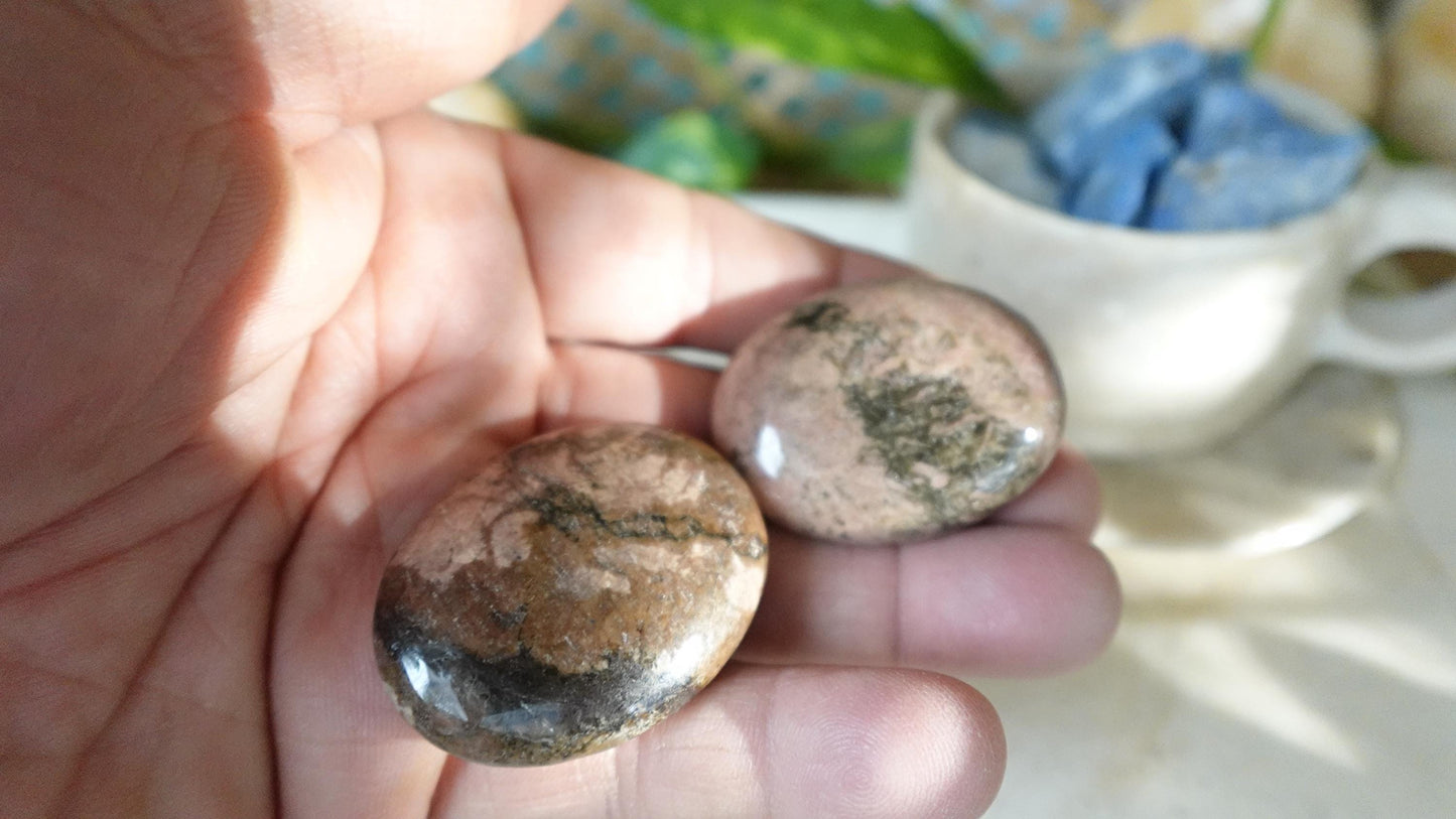Rhodonite Natural Medium Palm Stone Medium Smooth Polished Carved Crystal for Distraction Anxiety Christmas Home Decor Birthday Gift Anxiety