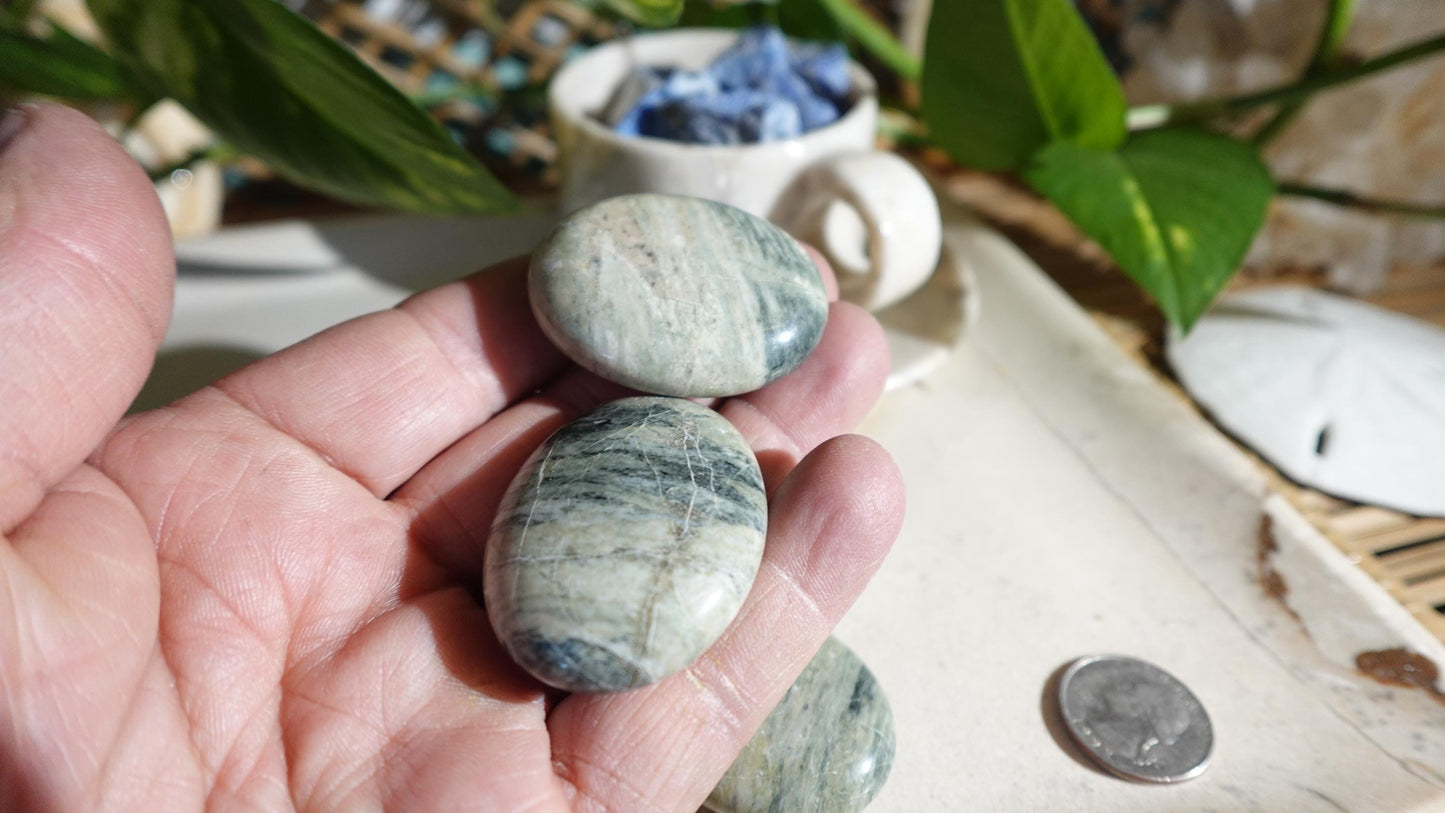Olive Jade Medium Palm Stones Arts Home Decor Wholesale minerals Project Christmas Xmas Home Decor Gift Crafting Worry Polished Anxiety