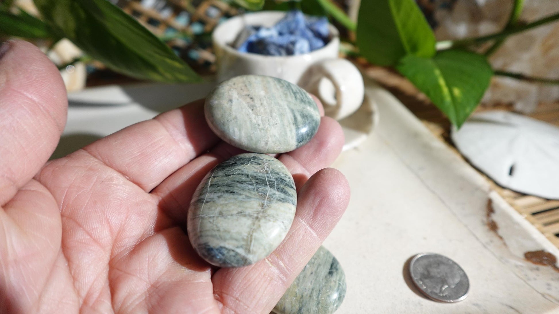 Olive Jade Medium Palm Stones Arts Home Decor Wholesale minerals Project Christmas Xmas Home Decor Gift Crafting Worry Polished Anxiety
