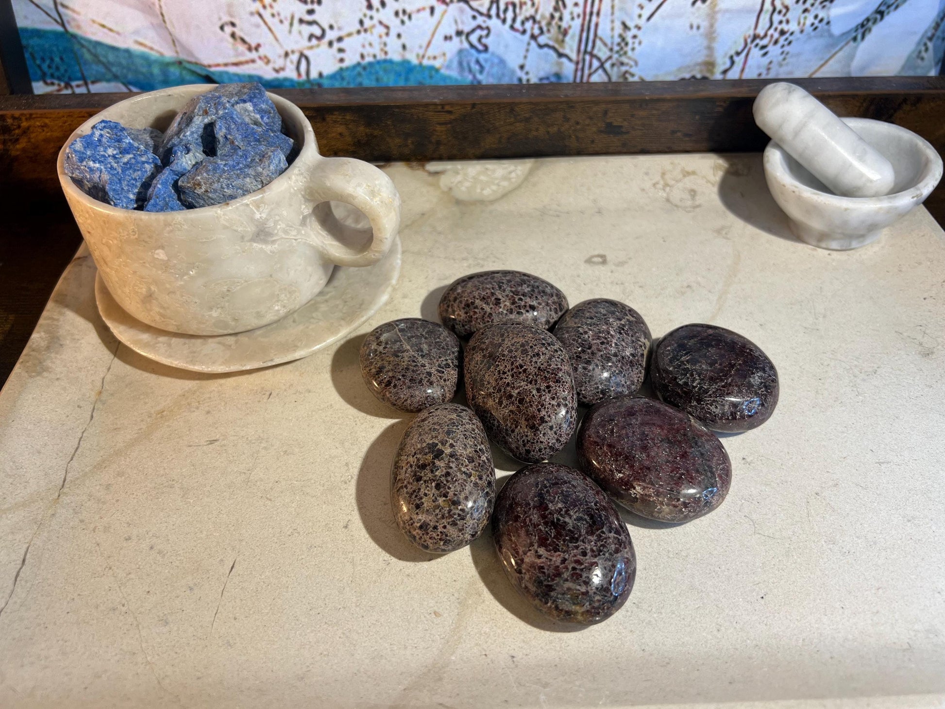 Medium and Large Size Garnet Palm Stones Arts Home Decor Wholesale minerals Project Christmas Home Decor Gift Worry Polished Pocket Anxiety