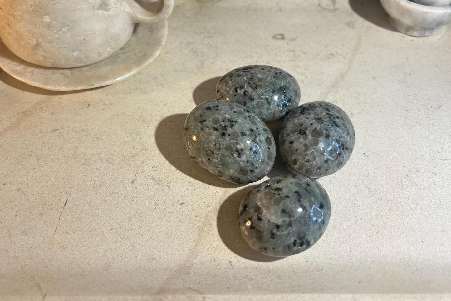 Kiwi Egg Jasper Natural Palm Stone Smooth Polished Carved Crystal for Distraction Home Decor Christmas Xmas Gift Anxiety Gift Anxiety