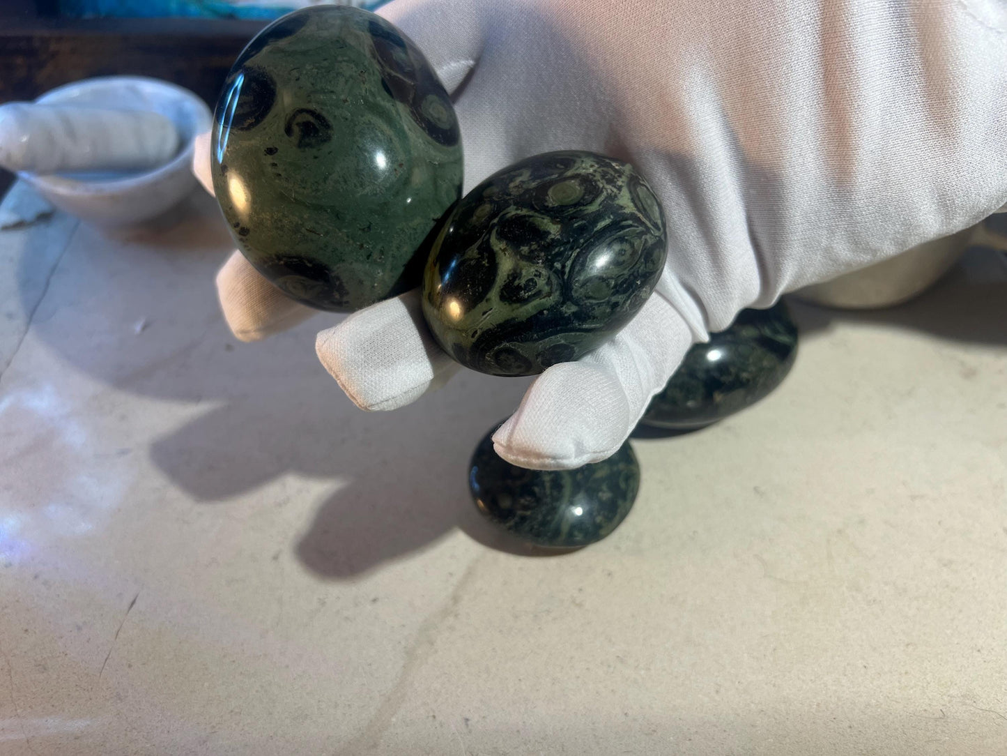 Kambada Jasper Natural Palm Stone Smooth Polished Carved Crystal for Distraction Anxiety Worry Birthday Christmas Gift Home Decor Meditation