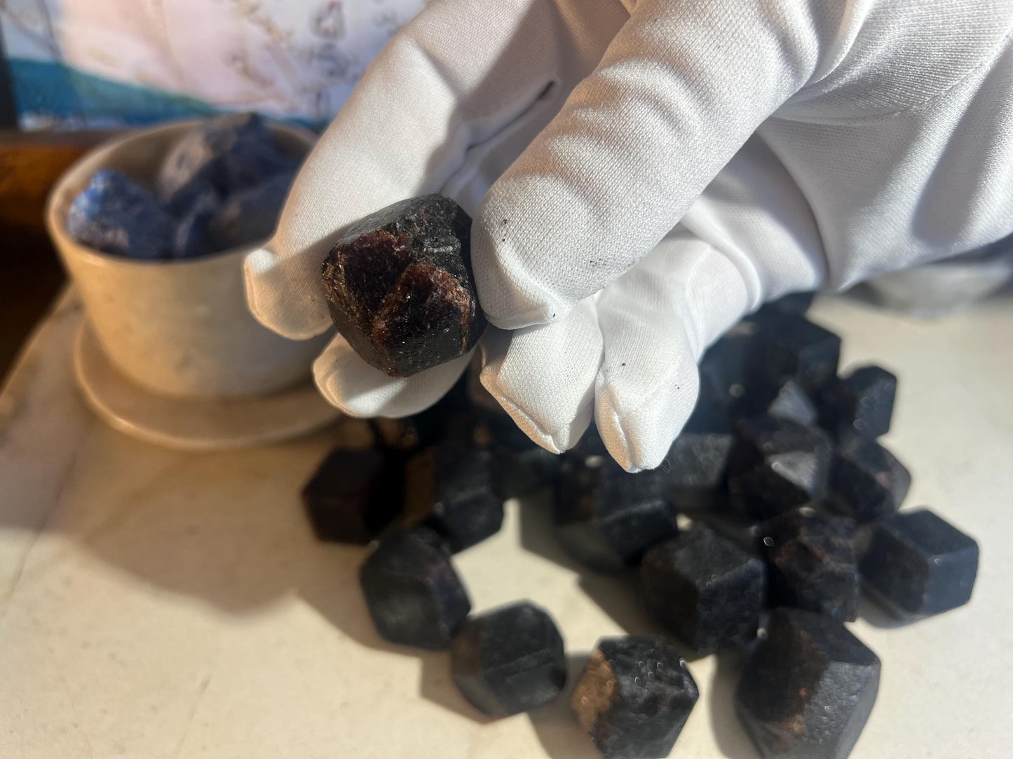 Raw Black Garnet Palm Stones Arts Home Decor Wholesale minerals Project Christmas Xmas Home Decor Gift Crafting Worry Polished Pocket