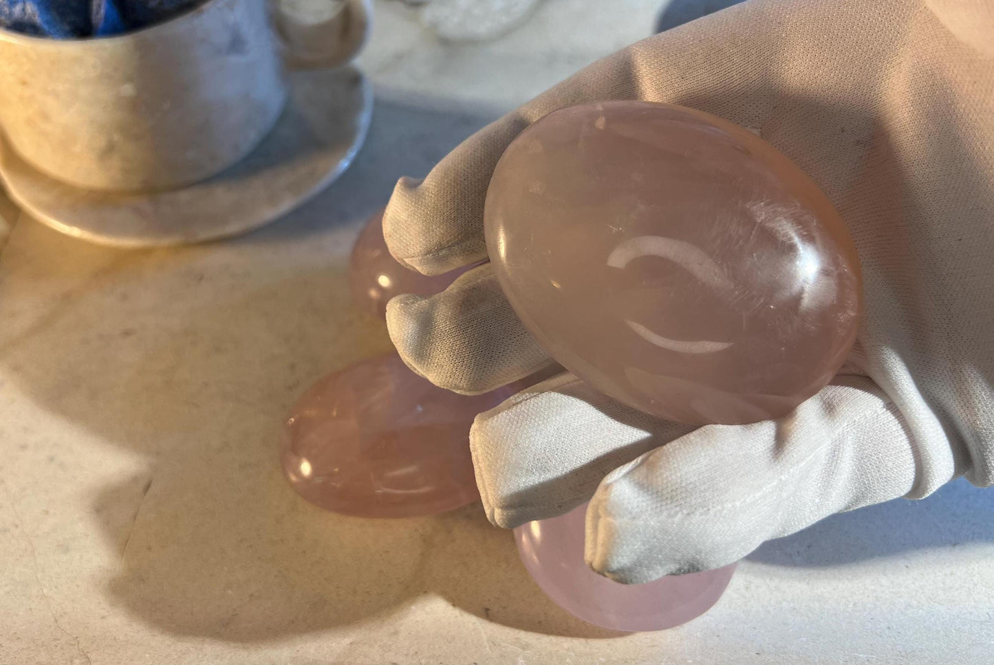 Rose Quartz Palm Stone Smooth Polished Carved Crystal for Distraction Holiday Home Decor Christmas Xmas Gift Home Decor Christmas Xmas