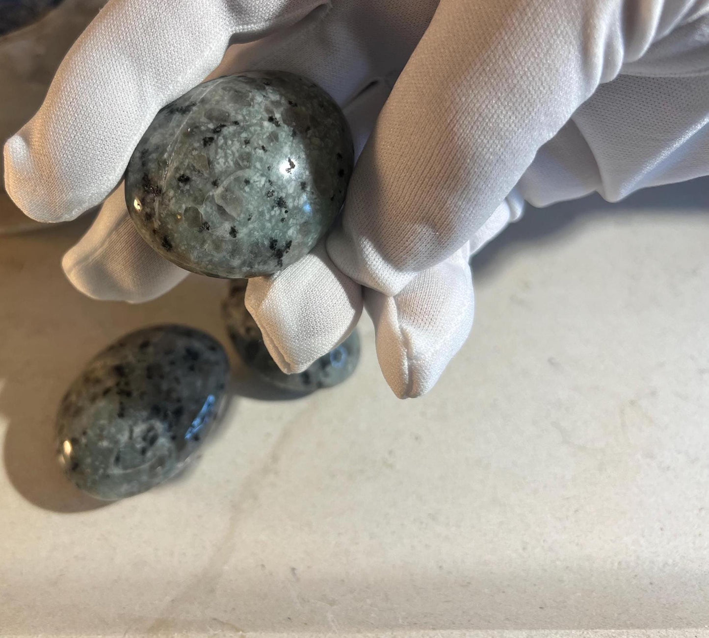 Kiwi Egg Jasper Natural Palm Stone Smooth Polished Carved Crystal for Distraction Home Decor Christmas Xmas Gift Anxiety Gift Anxiety