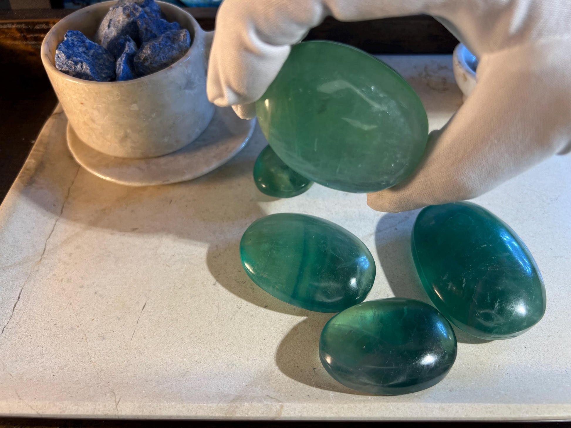 Green Fluorite Natural Palm Stone Smooth Polished Carved Crystal for Distraction Home Decor Worry Stress Relief Anxiety Christmas Xmas Gift