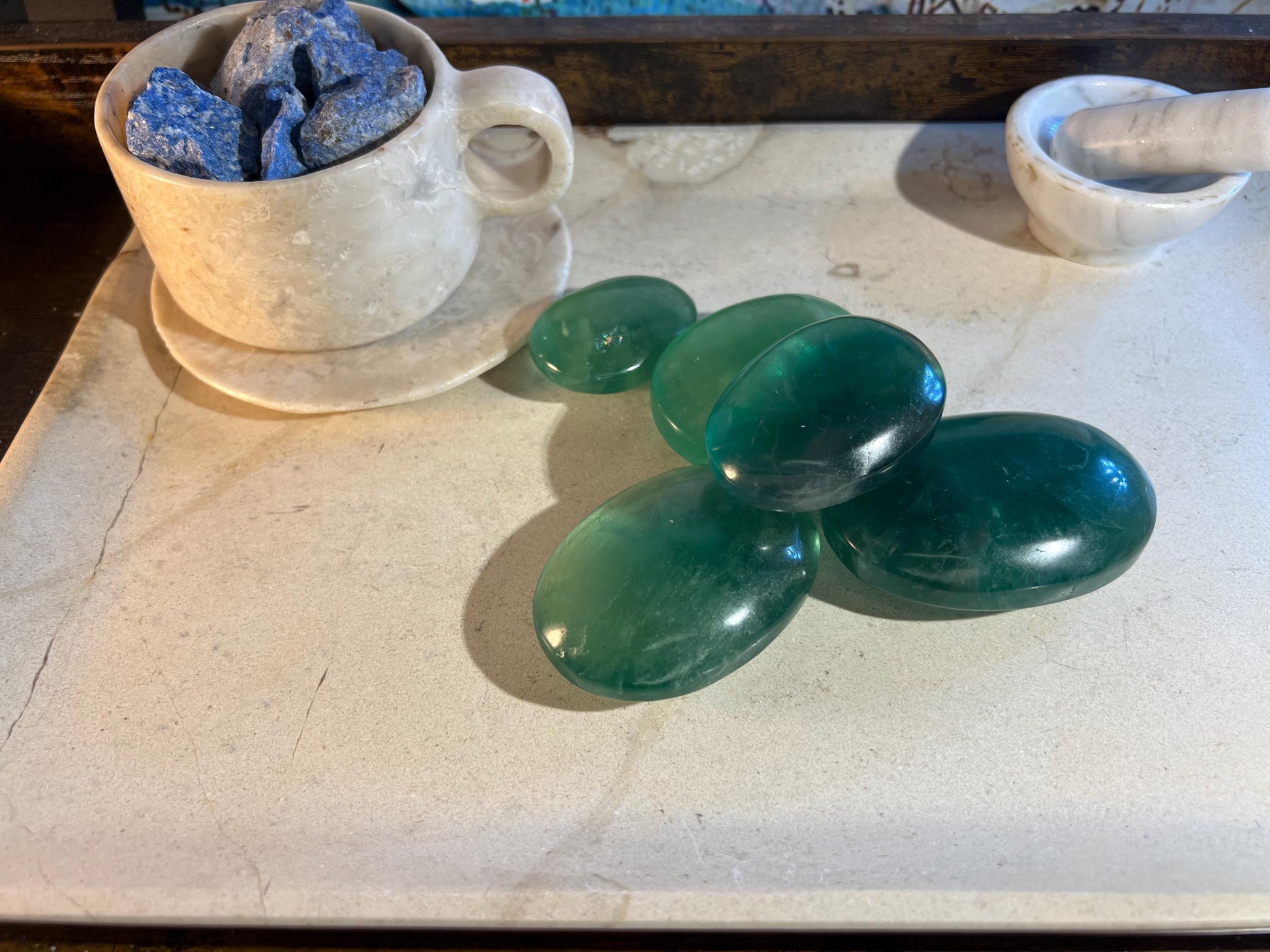 Green Fluorite Natural Palm Stone Smooth Polished Carved Crystal for Distraction Home Decor Worry Stress Relief Anxiety Christmas Xmas Gift