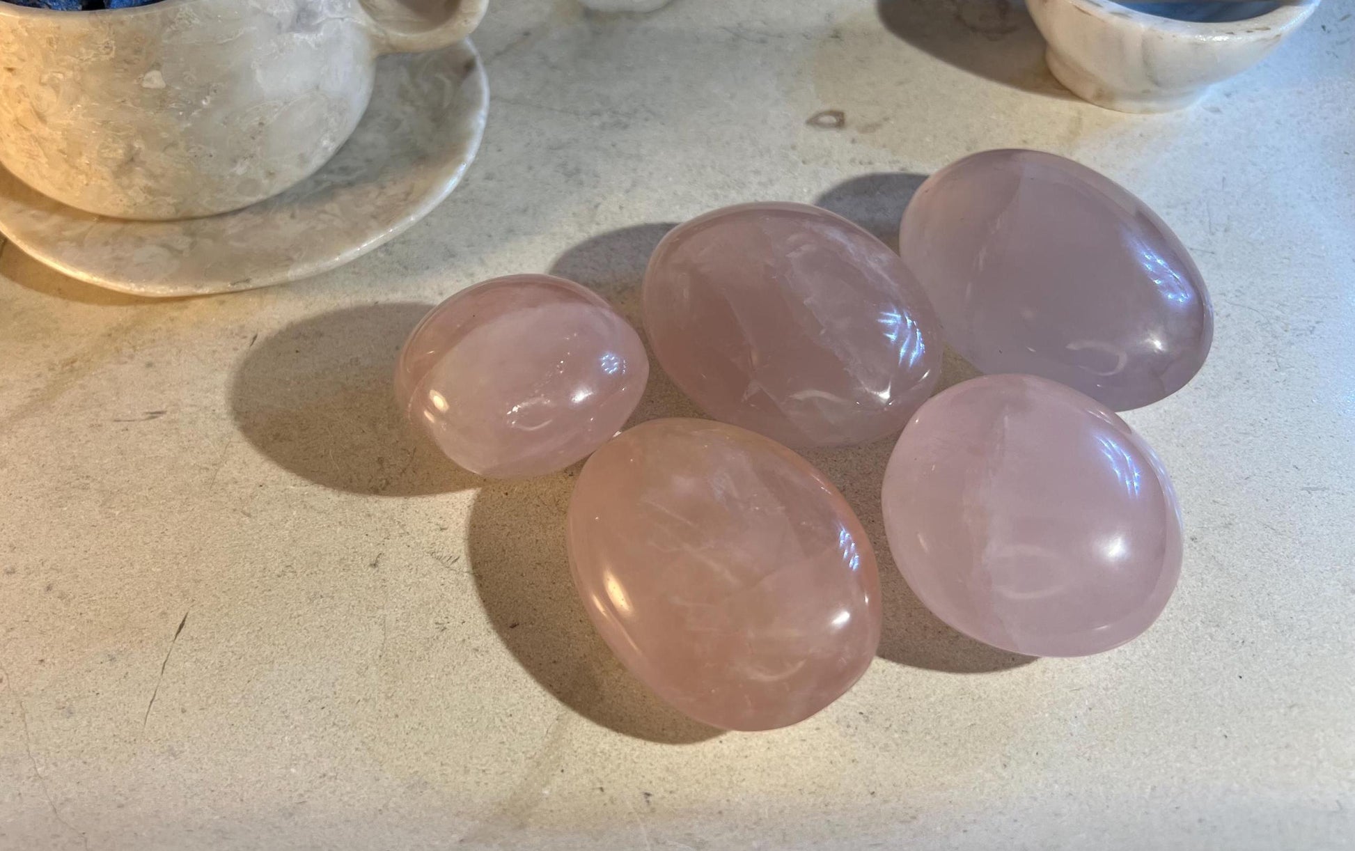 Rose Quartz Palm Stone Smooth Polished Carved Crystal for Distraction Holiday Home Decor Christmas Xmas Gift Home Decor Christmas Xmas