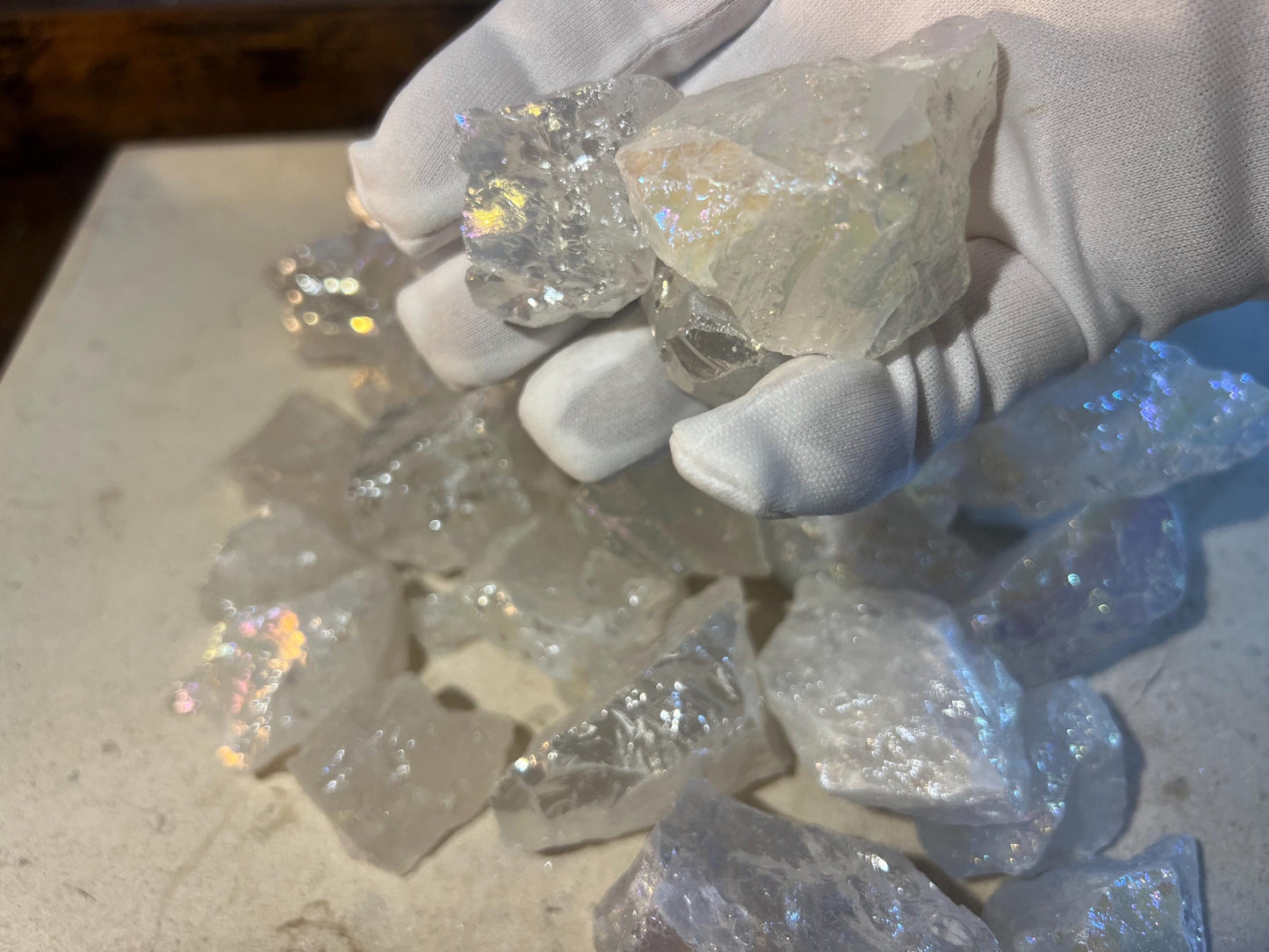 Angel Aura Clear Quartz Raw Crystal Polished Carved Crystal for Distraction from Anxiety or Worry Home Decor Holiday Xmas Meditation Pocket