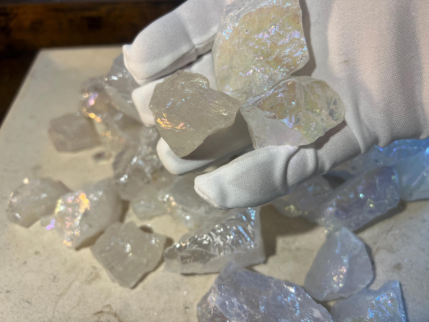 Angel Aura Clear Quartz Raw Crystal Polished Carved Crystal for Distraction from Anxiety or Worry Home Decor Holiday Xmas Meditation Pocket