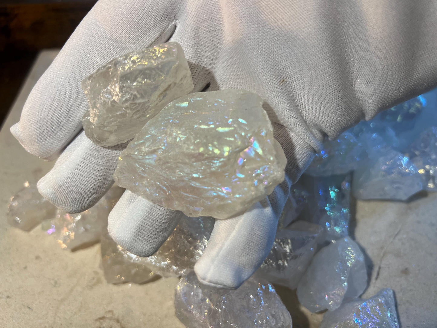 Angel Aura Clear Quartz Raw Crystal Polished Carved Crystal for Distraction from Anxiety or Worry Home Decor Holiday Xmas Meditation Pocket