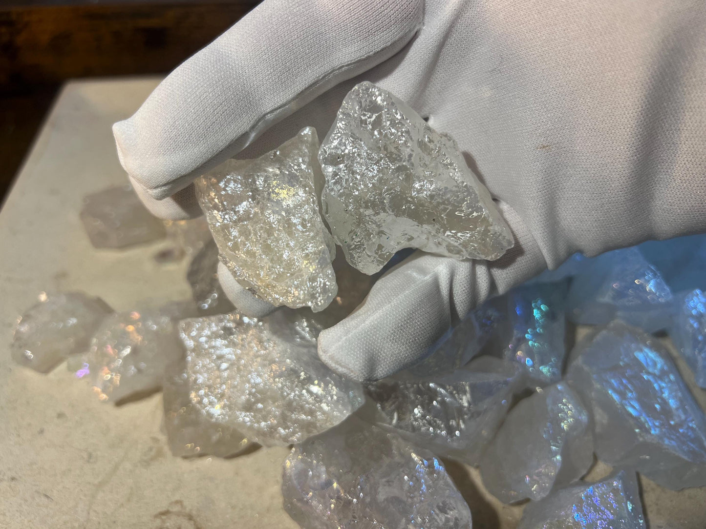 Angel Aura Clear Quartz Raw Crystal Polished Carved Crystal for Distraction from Anxiety or Worry Home Decor Holiday Xmas Meditation Pocket