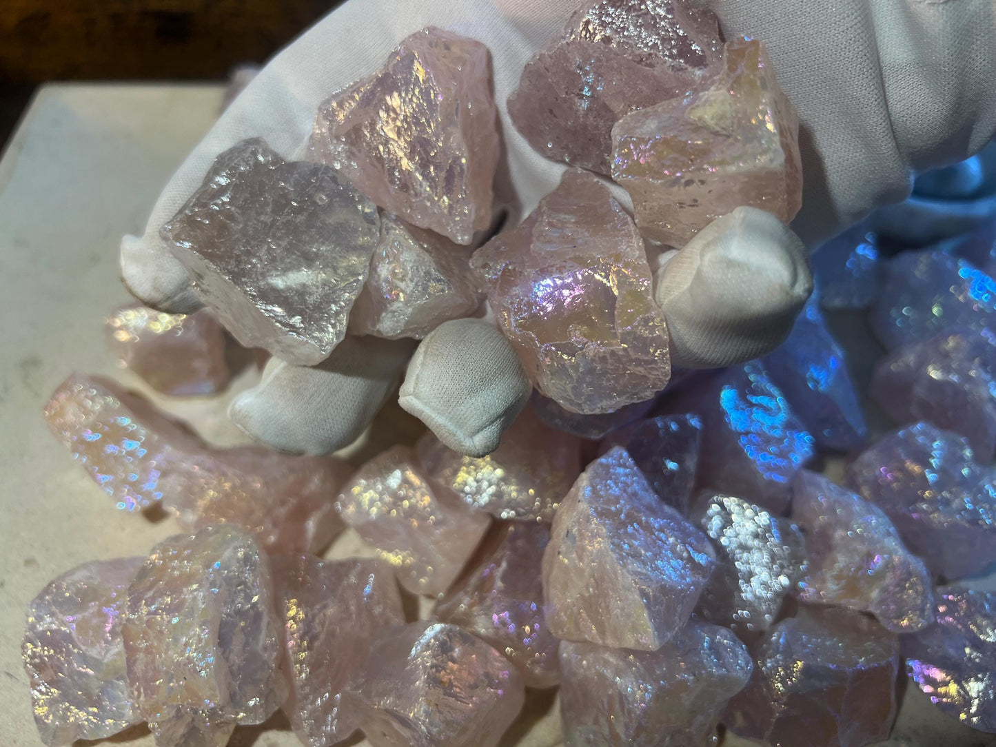 Angel Aura Rose Quartz Raw Crystal Polished Carved Crystal for Distraction from Anxiety or Worry Home Decor Holiday Xmas Meditation Pocket