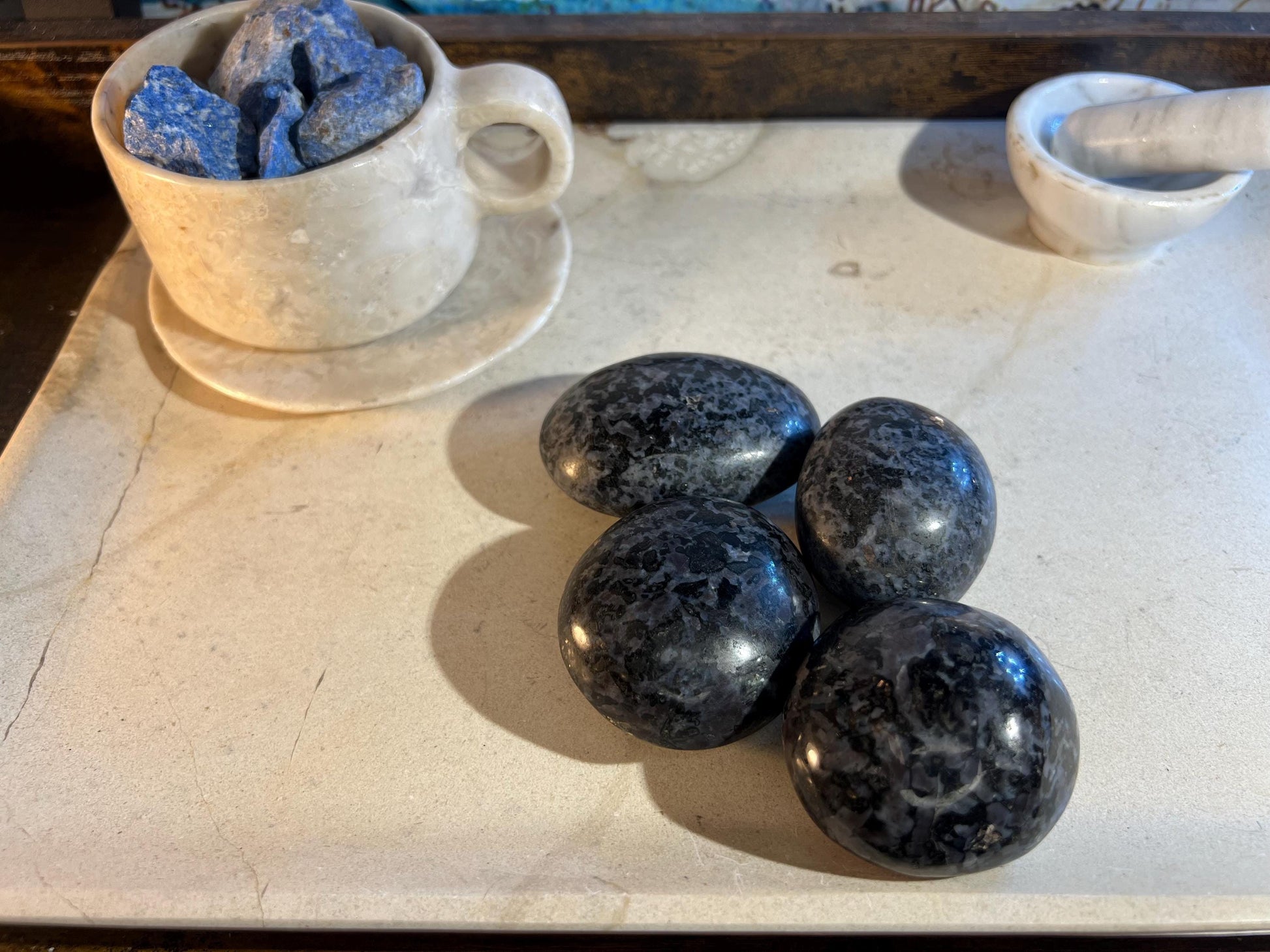 Gabbro Troctolite Natural Palm Stone Smooth Polished Carved Crystal for Distraction Worry Stress Anxiety Home Decor Meditation Christmas