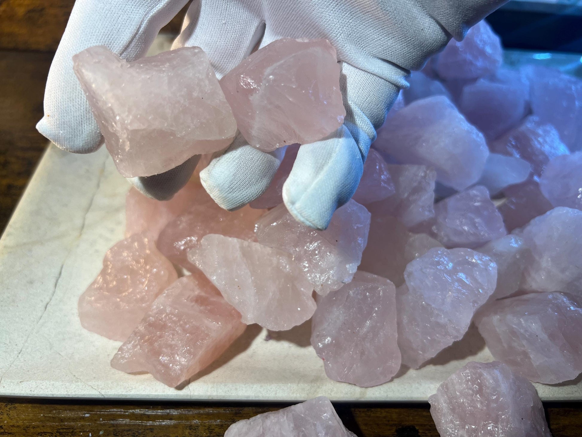 Rose Quartz Raw Crystal Polished Carved Crystal for Distraction from Anxiety or Worry Home Decor Holiday Xmas Meditation Pocket Gift