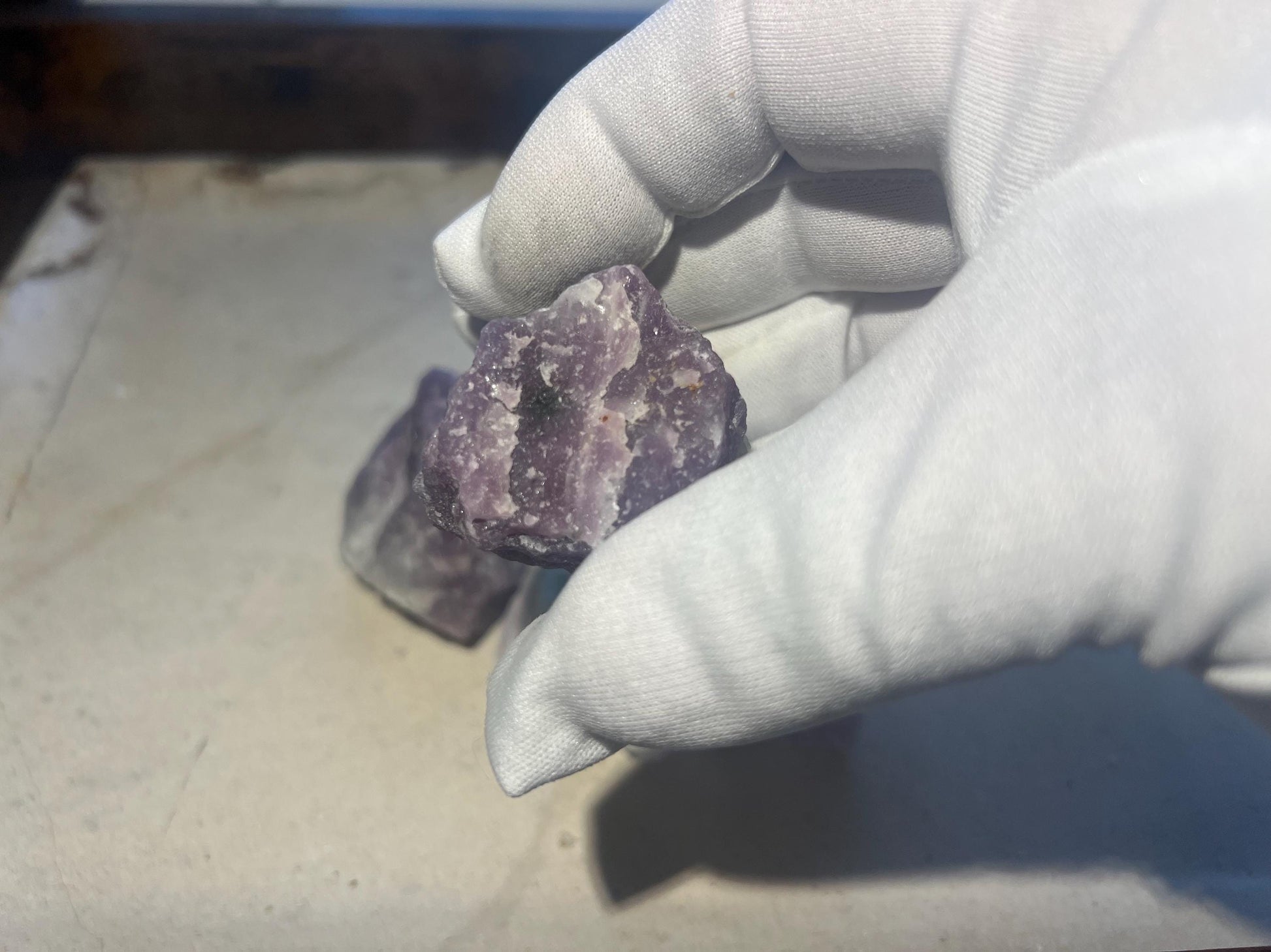 Raw Purple Kunzite Crystal Home Decor Pocket Anxiety Worry Chakra Stress Relief Stress Christmas Xmas Gift Collection Meditation Tarot