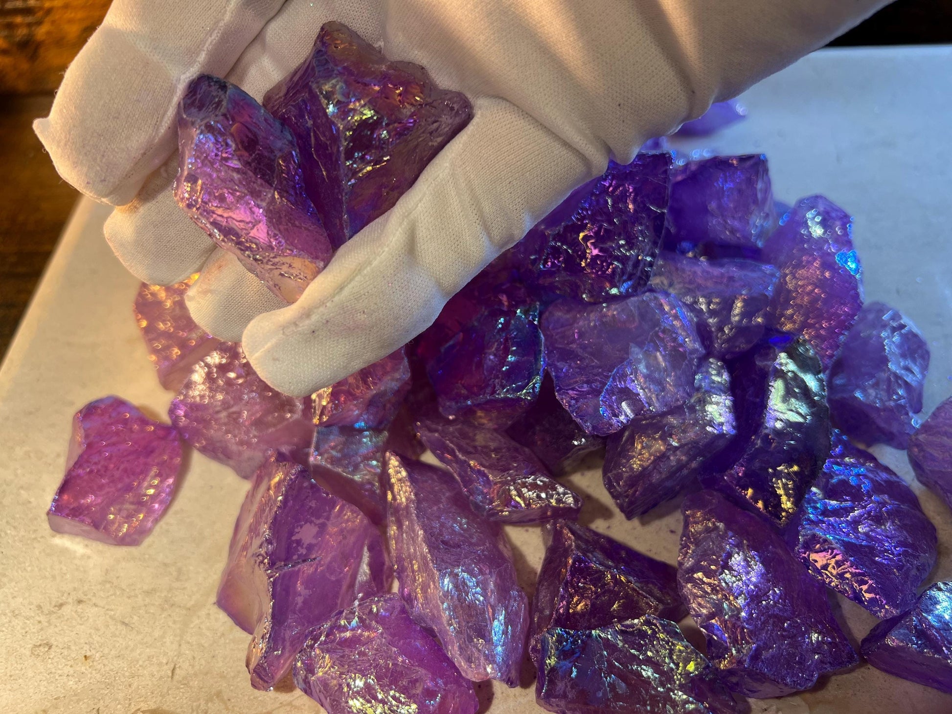 Purple Angel Aura Quartz Raw Crystal Polished Carved Crystal for Distraction from Anxiety Worry Home Decor Holiday Xmas Meditation Birthday