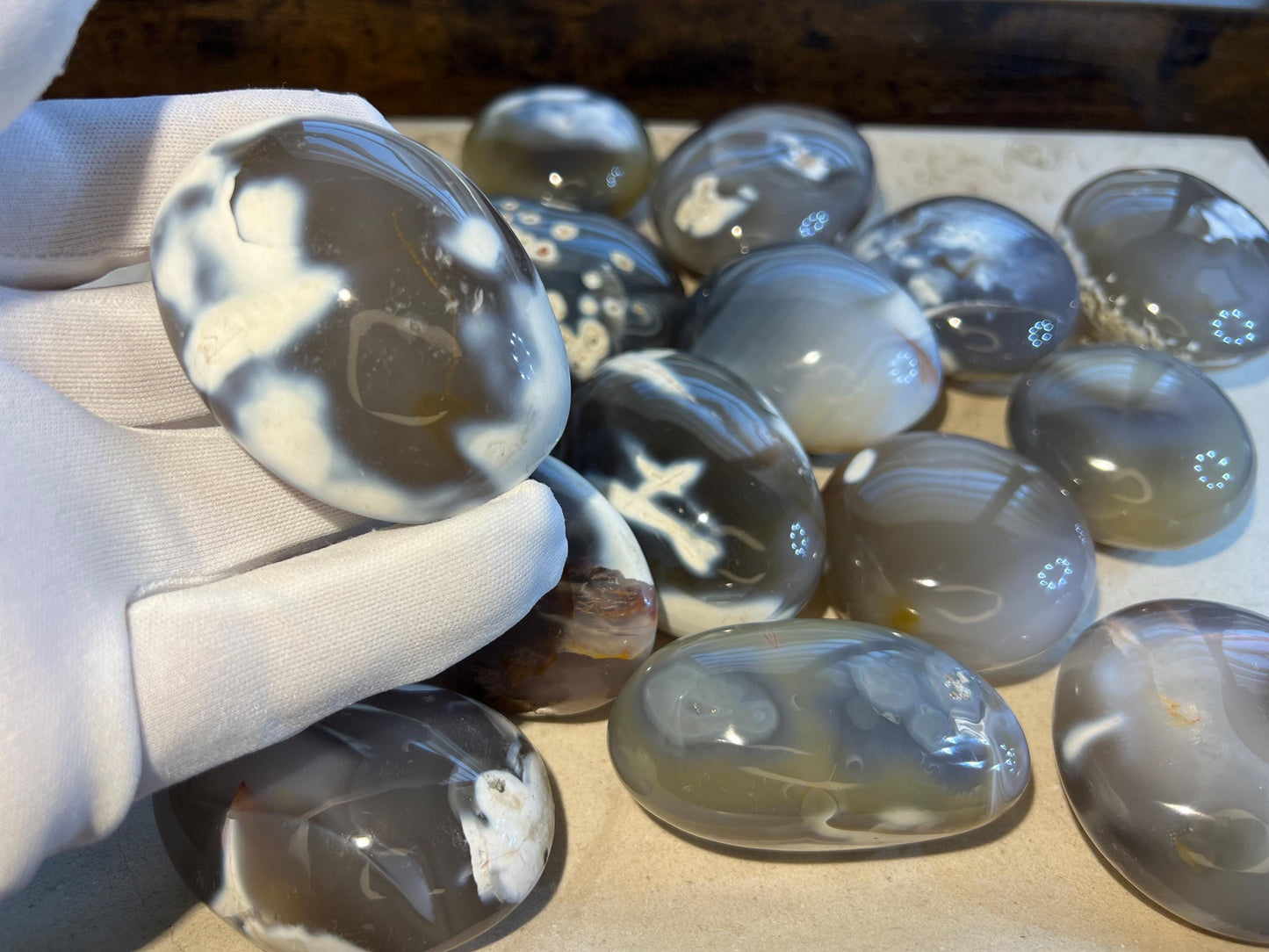 Ghost Orca Agate Crystal Polished Thumb Stone Pocket Anxiety Palm Stone Worry Meditation Worry Xmas Home Decor Birthday Gift Christmas