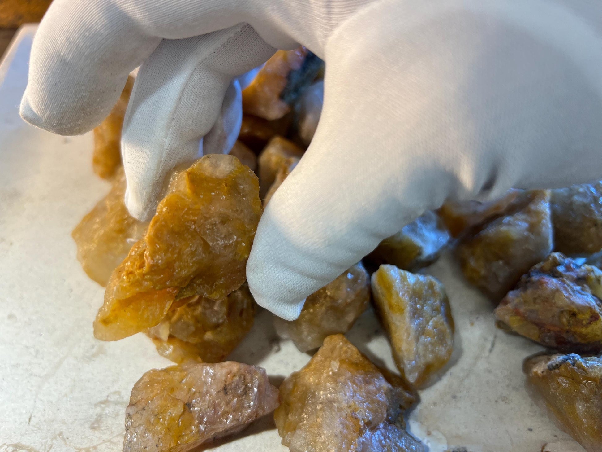 Raw Golden Healer Crystals Untreated Anxiety Home Decor Wholesale minerals School Christmas Xmas Home Decor Craft Meditation Gift Birthday