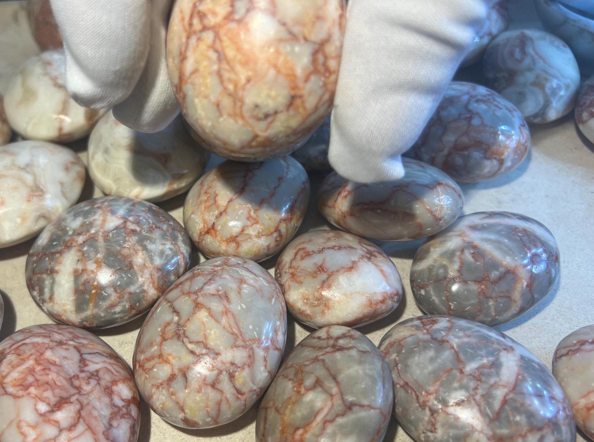 Danish Red Vein Jasper Natural Palm Stone Smooth Polished Carved Crystal for Distraction Stress Christmas Xmas Home Decor Worry Anxiety