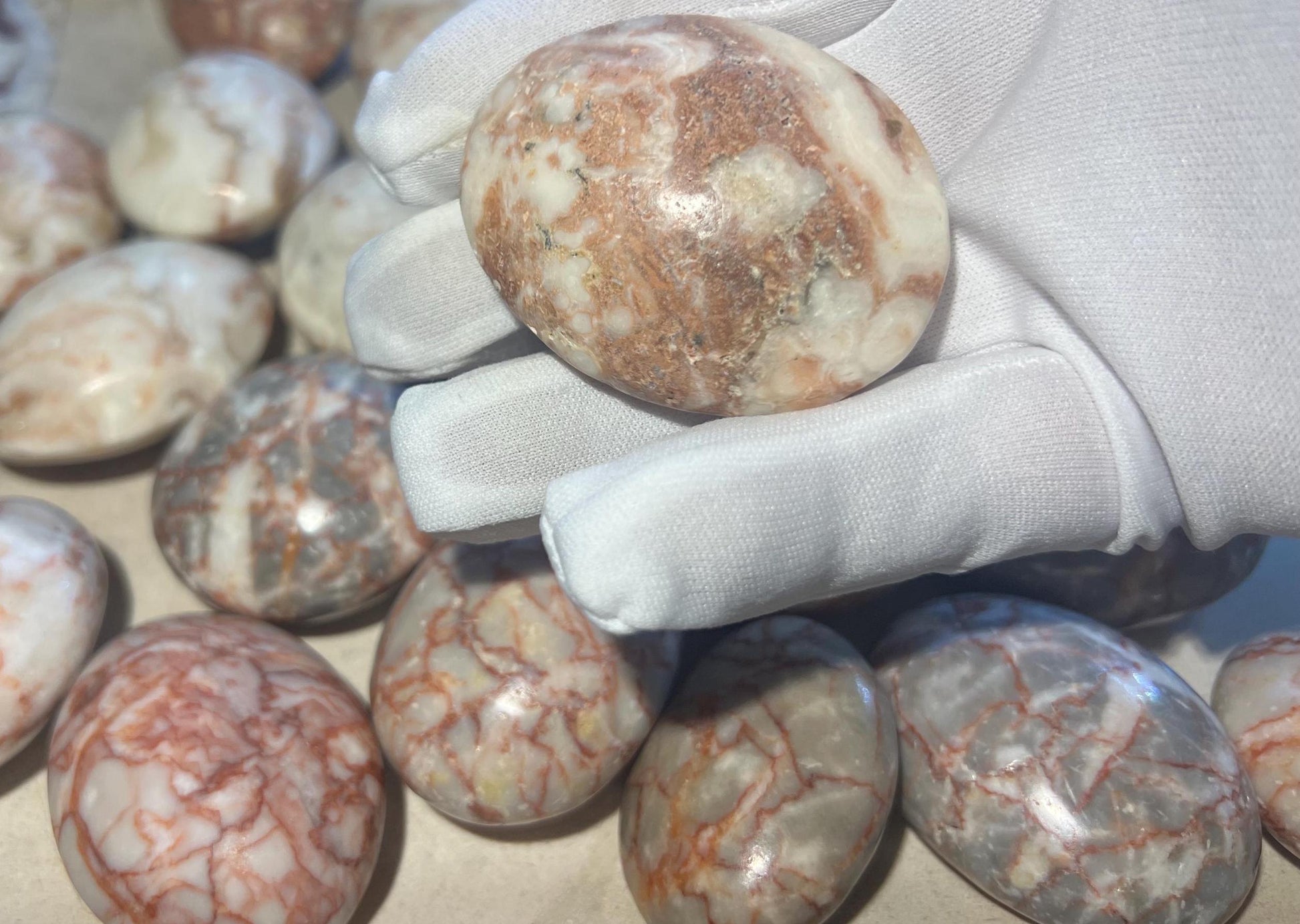 Danish Red Vein Jasper Natural Palm Stone Smooth Polished Carved Crystal for Distraction Stress Christmas Xmas Home Decor Worry Anxiety