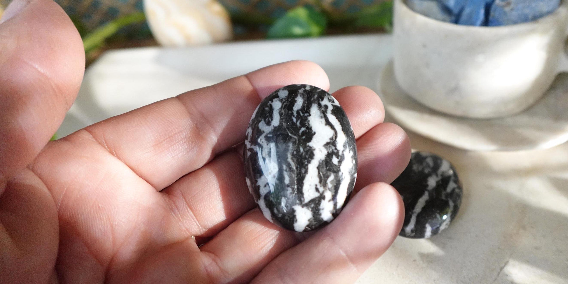 Zebra Rock Natural Medium Palm Stone Smooth Polished Carved Crystal for Distraction Christmas Holiday Decor Birthday Gift Anxiety Worry