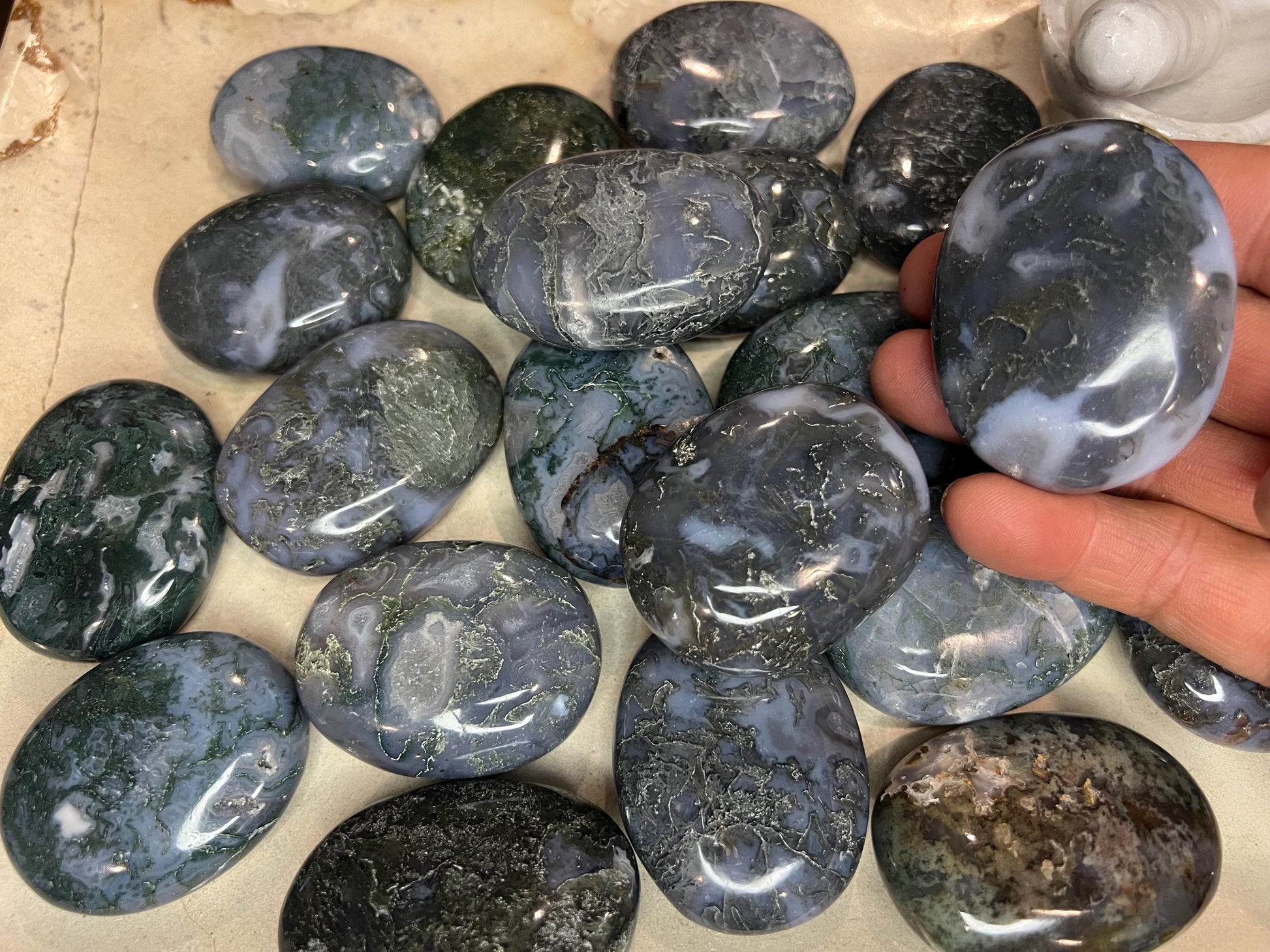 Moss Agate Palm Stones Untreated Stones Arts Home Decor Wholesale Mineral School Project Christmas Xmas Home Decor Gift Crafting Birthday