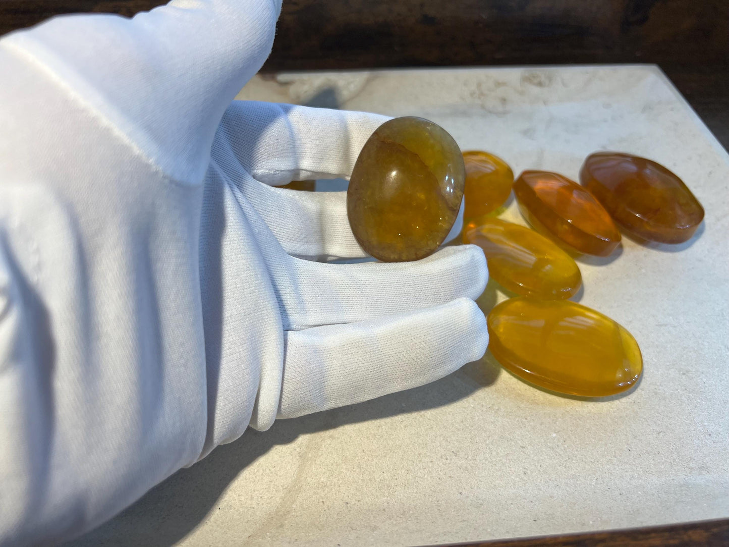Yellow Fluorite Palm stone Worry Pocket Anxiety Home Decor Wholesale Minerals School Christmas Home Decor Craft Meditation Wellness Birthday