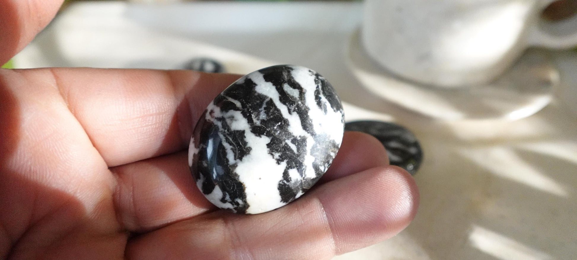 Zebra Rock Natural Medium Palm Stone Smooth Polished Carved Crystal for Distraction Christmas Holiday Decor Birthday Gift Anxiety Worry