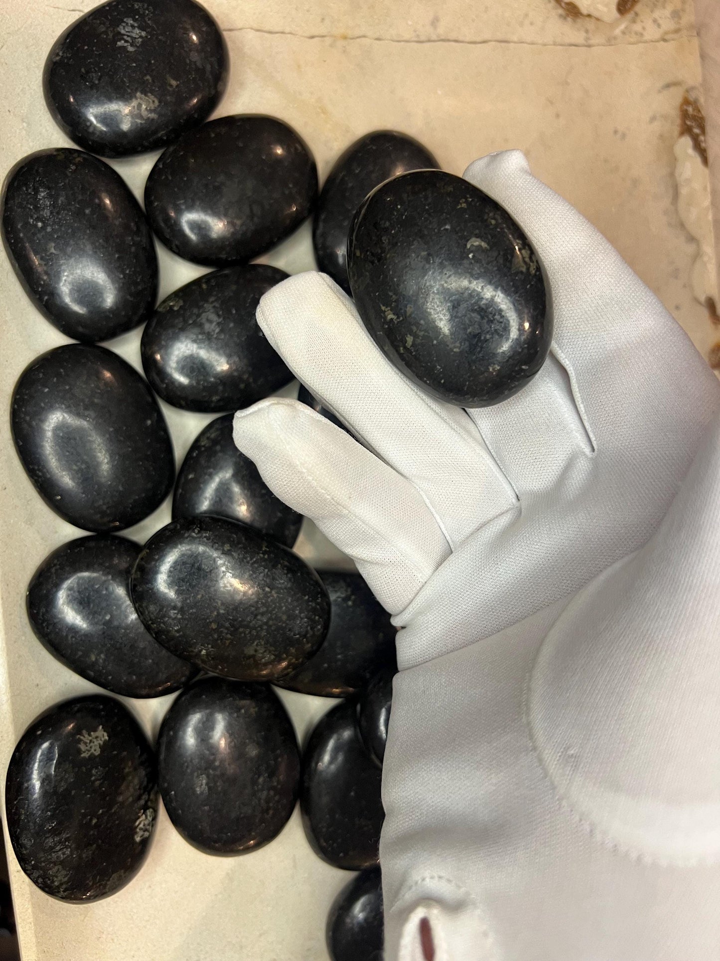 Nuummite - Coppernite Palm Stone Crystals Untreated Anxiety Home Decor Wholesale minerals School Christmas Xmas Home Decor Pocket Birthday