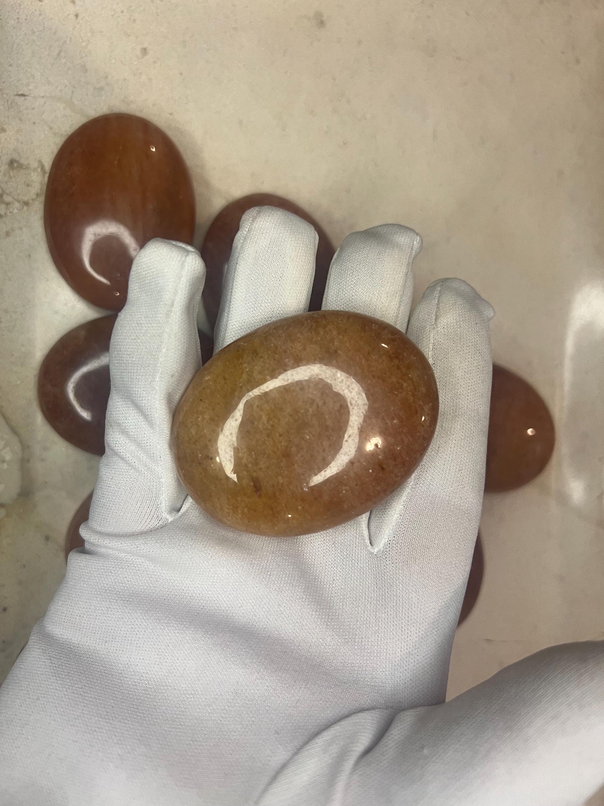 Indian Red Aventurine Natural Palm Stone Smooth Polished Carved Crystal for Worry Anxiety Distraction Meditation Christmas Xmas Gift