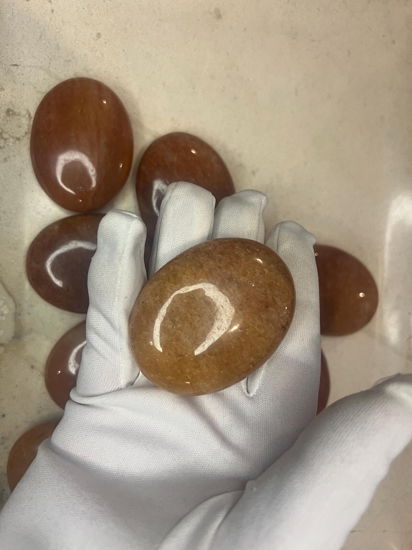 Indian Red Aventurine Natural Palm Stone Smooth Polished Carved Crystal for Worry Anxiety Distraction Meditation Christmas Xmas Gift