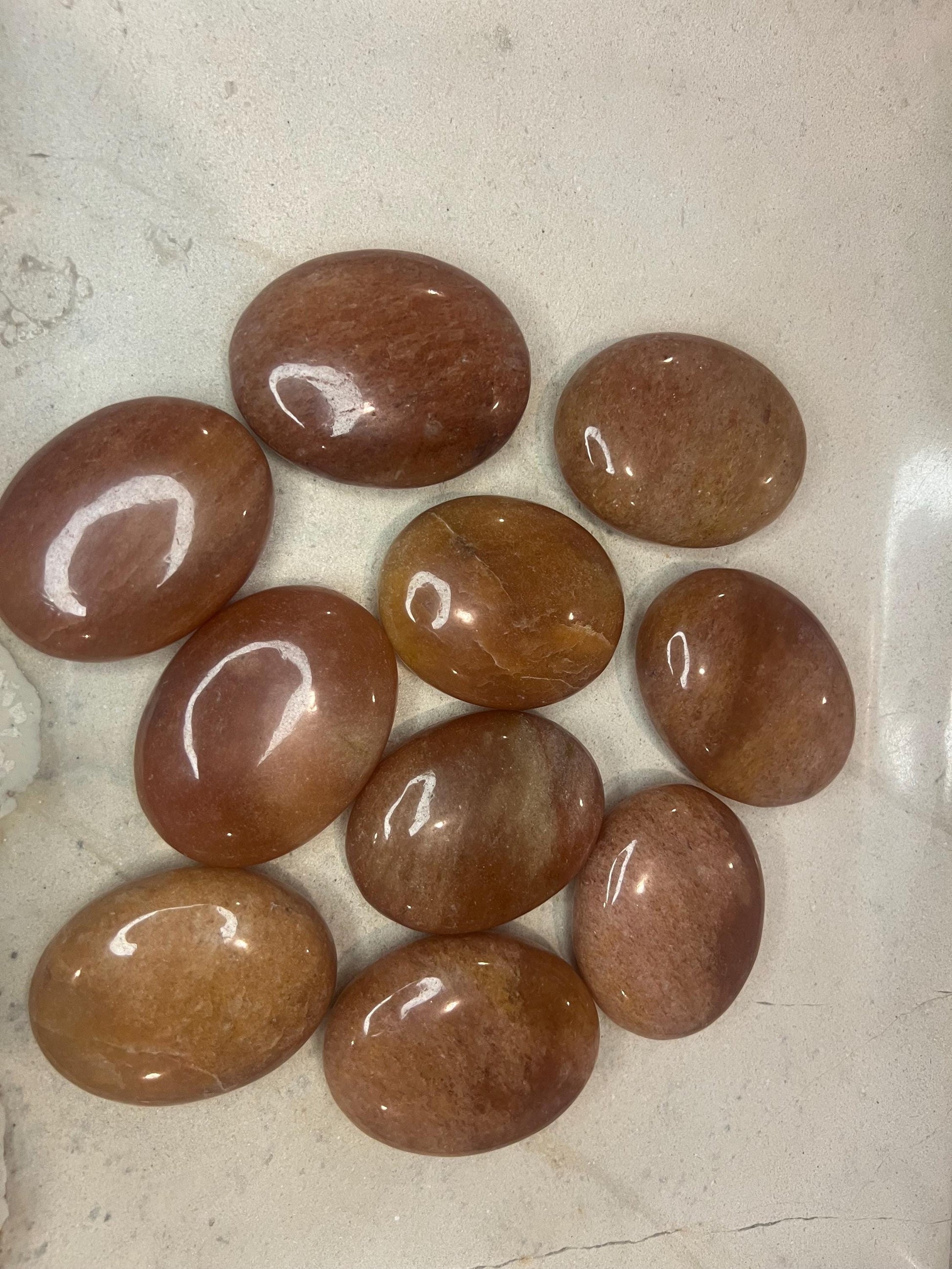 Indian Red Aventurine Natural Palm Stone Smooth Polished Carved Crystal for Worry Anxiety Distraction Meditation Christmas Xmas Gift