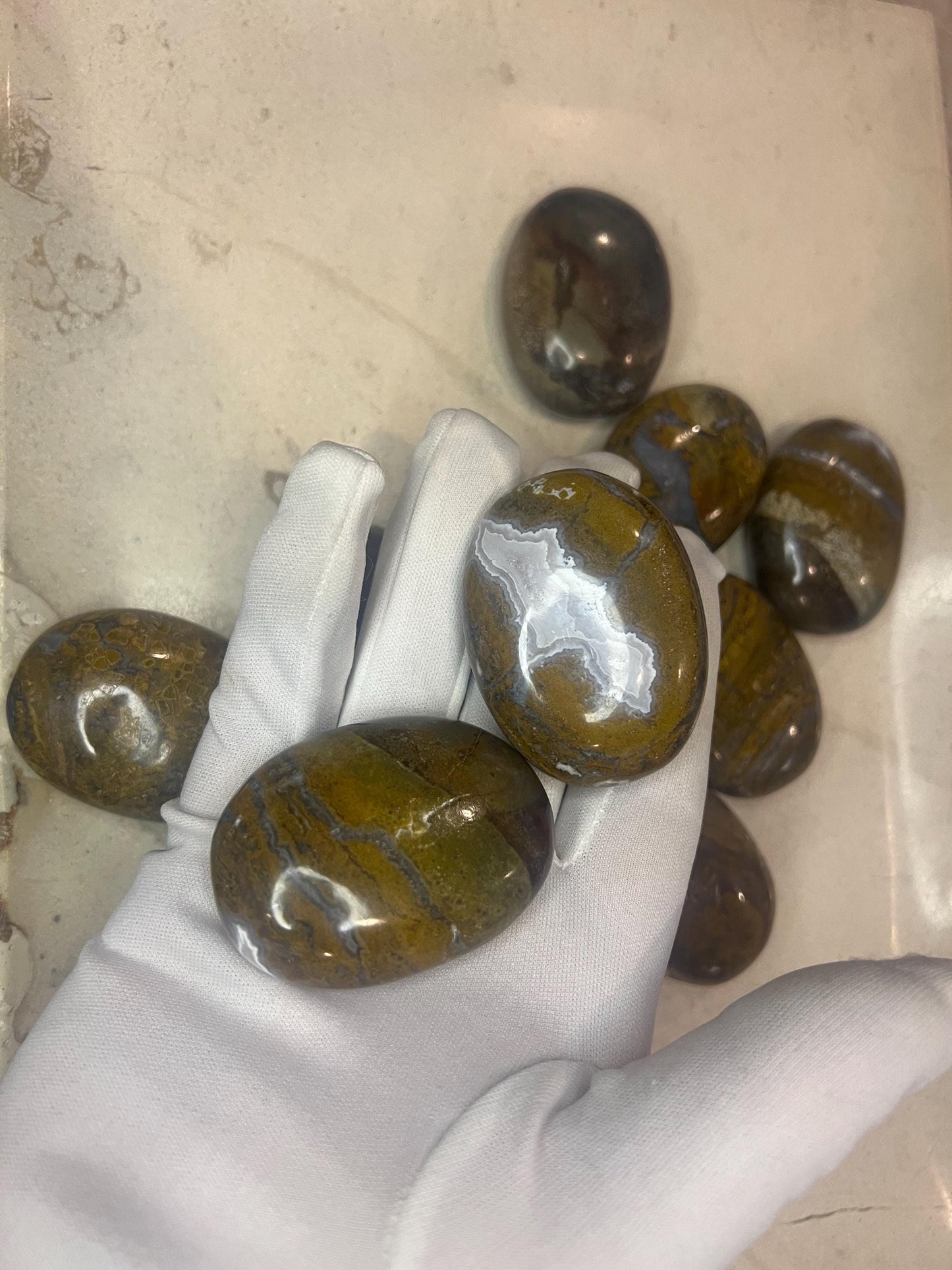 Indian Moss Agate Natural Palm Stone Smooth Polished Carved Crystal for Distraction Home Decor Xmas Decor Birthday Christmas Birthday Gift