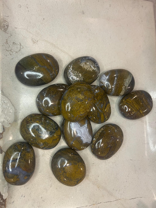 Indian Moss Agate Natural Palm Stone Smooth Polished Carved Crystal for Distraction Home Decor Xmas Decor Birthday Christmas Birthday Gift