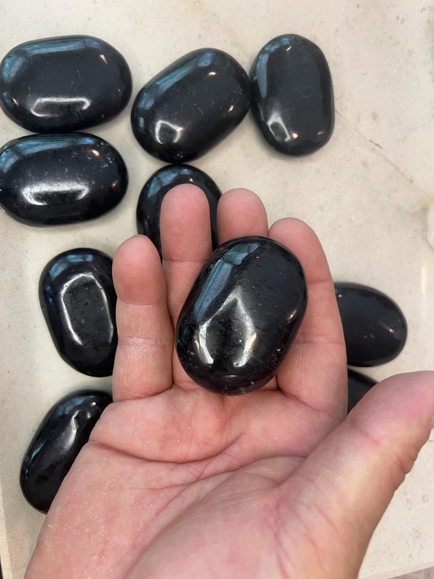 Indian Black Tourmaline Natural Palm Stone Smooth Polished Carved Crystal for Christmas Decor Gift Home Decor Worry Anxiety Birthday Xmas