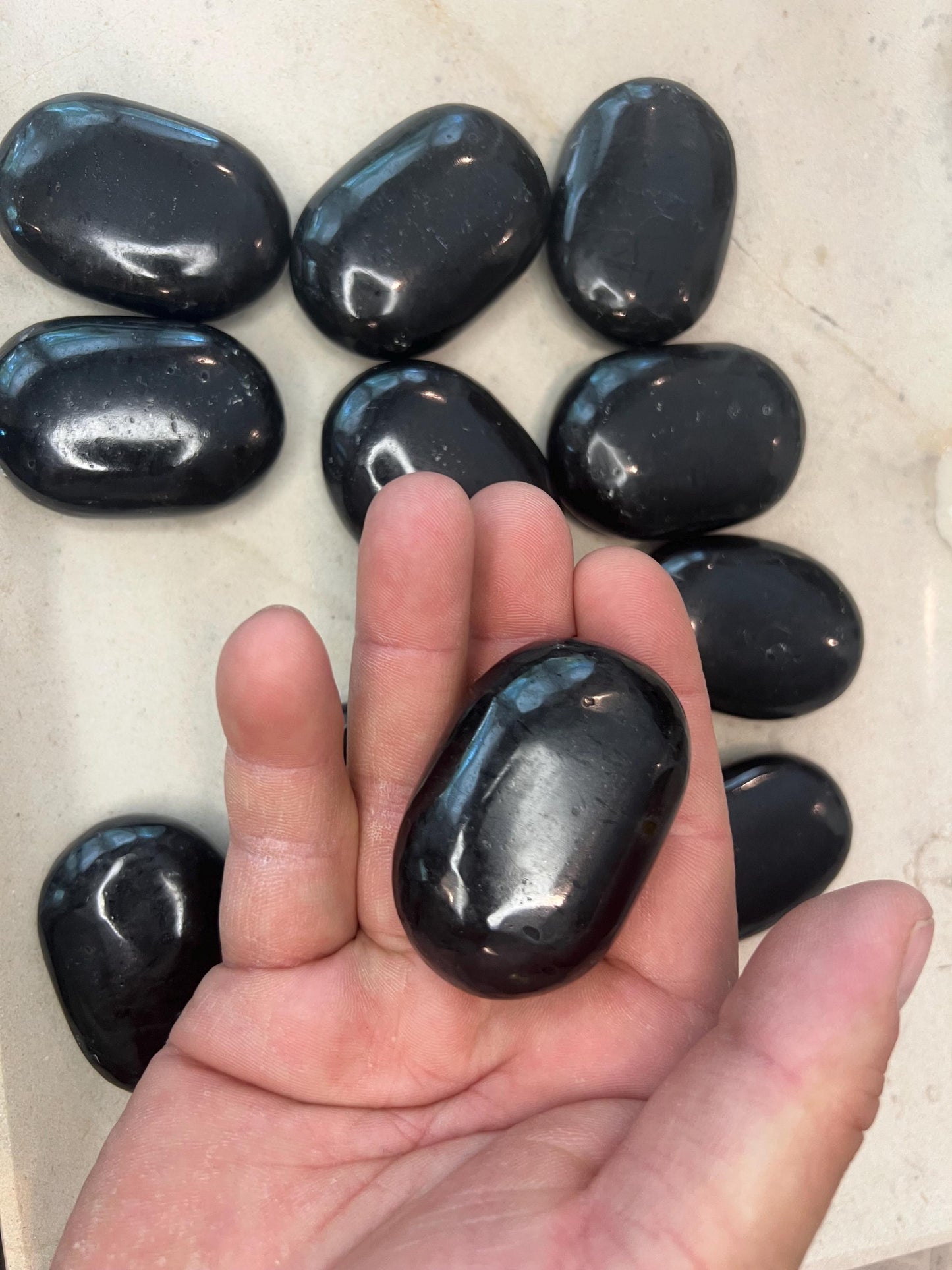 Indian Black Tourmaline Natural Palm Stone Smooth Polished Carved Crystal for Christmas Decor Gift Home Decor Worry Anxiety Birthday Xmas