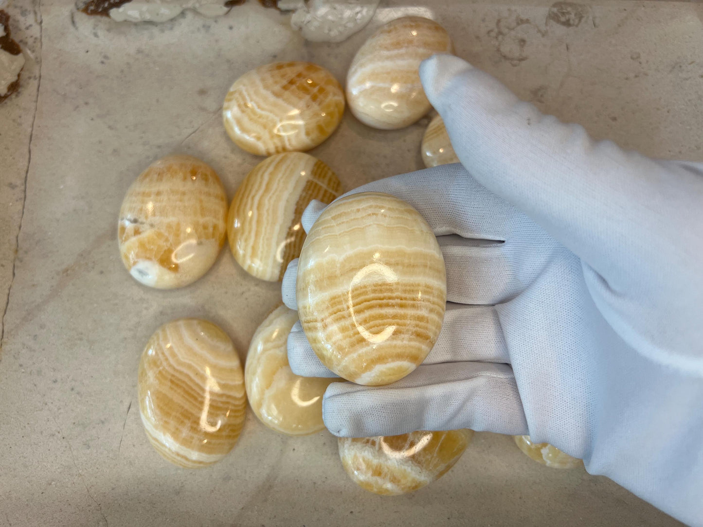 Honey Calcite Palm Stones Natural Free Form Stone Smooth Polished Carved Crystal for Distraction Worry Anxiety birthday Home Decor