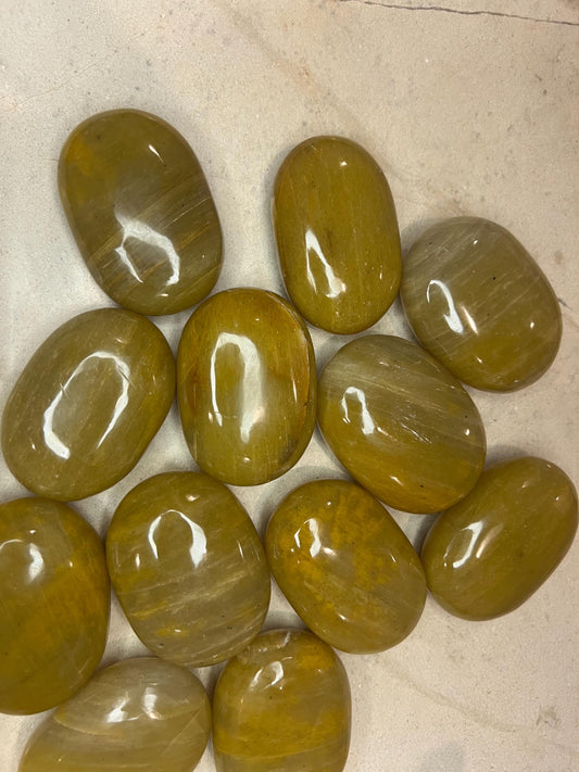 Indian Yellow Aventurine Natural Palm Stone Smooth Polished Carved Crystal for Worry Anxiety Distraction Meditation Christmas Xmas Gift