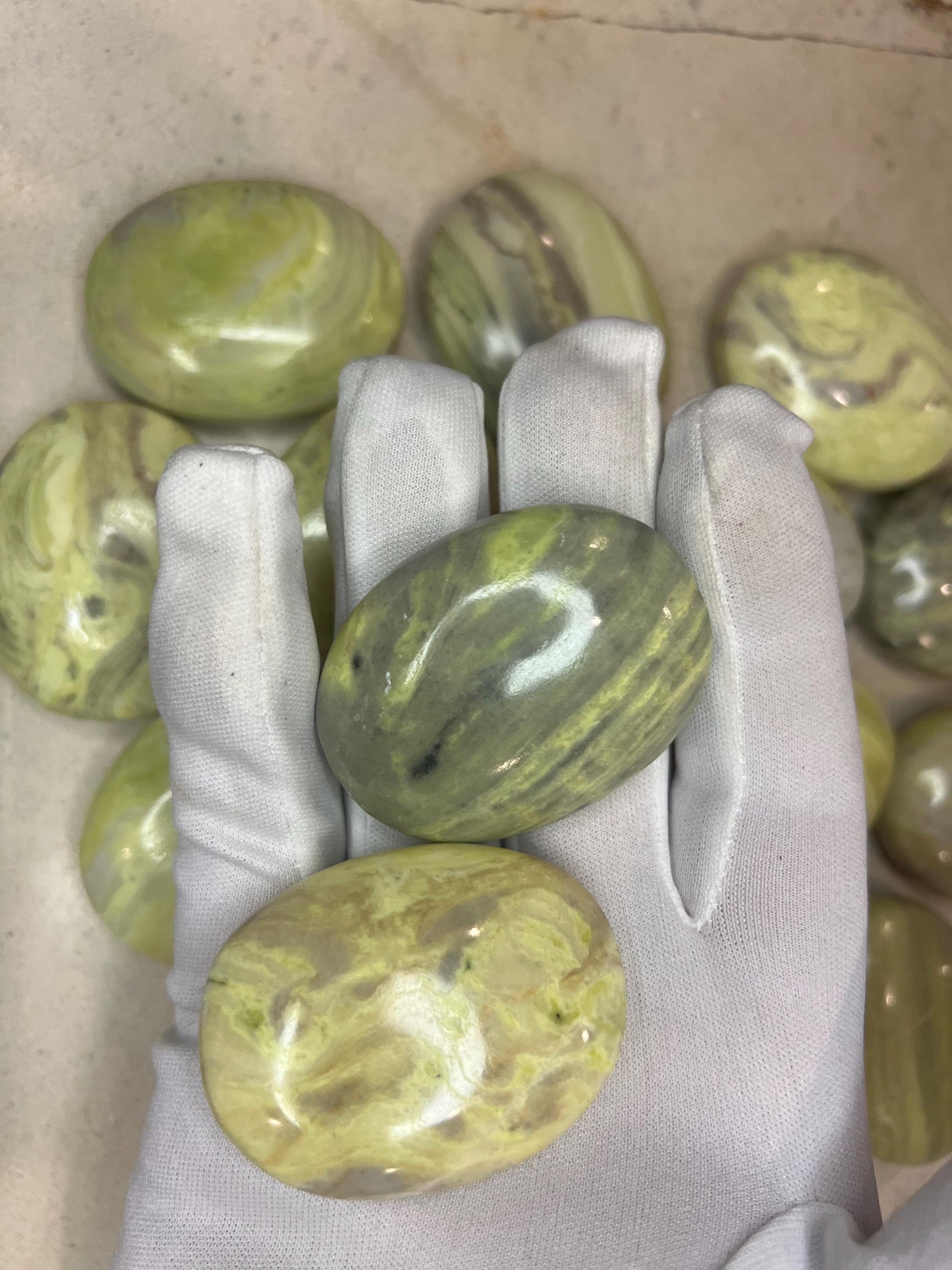 Indian Serpentine Natural Palm Stone Smooth Polished Carved Crystal for Distraction Home Decor Anxiety Worry Meditation Christmas Xmas Gift