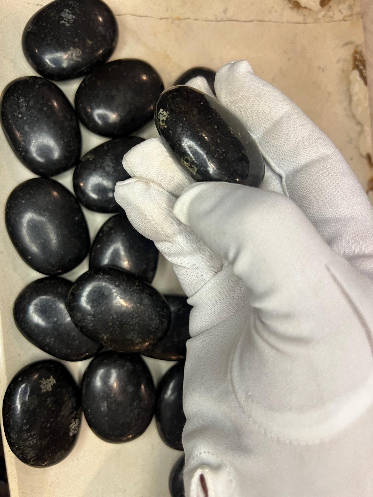 Nuummite - Coppernite Palm Stone Crystals Untreated Anxiety Home Decor Wholesale minerals School Christmas Xmas Home Decor Pocket Birthday