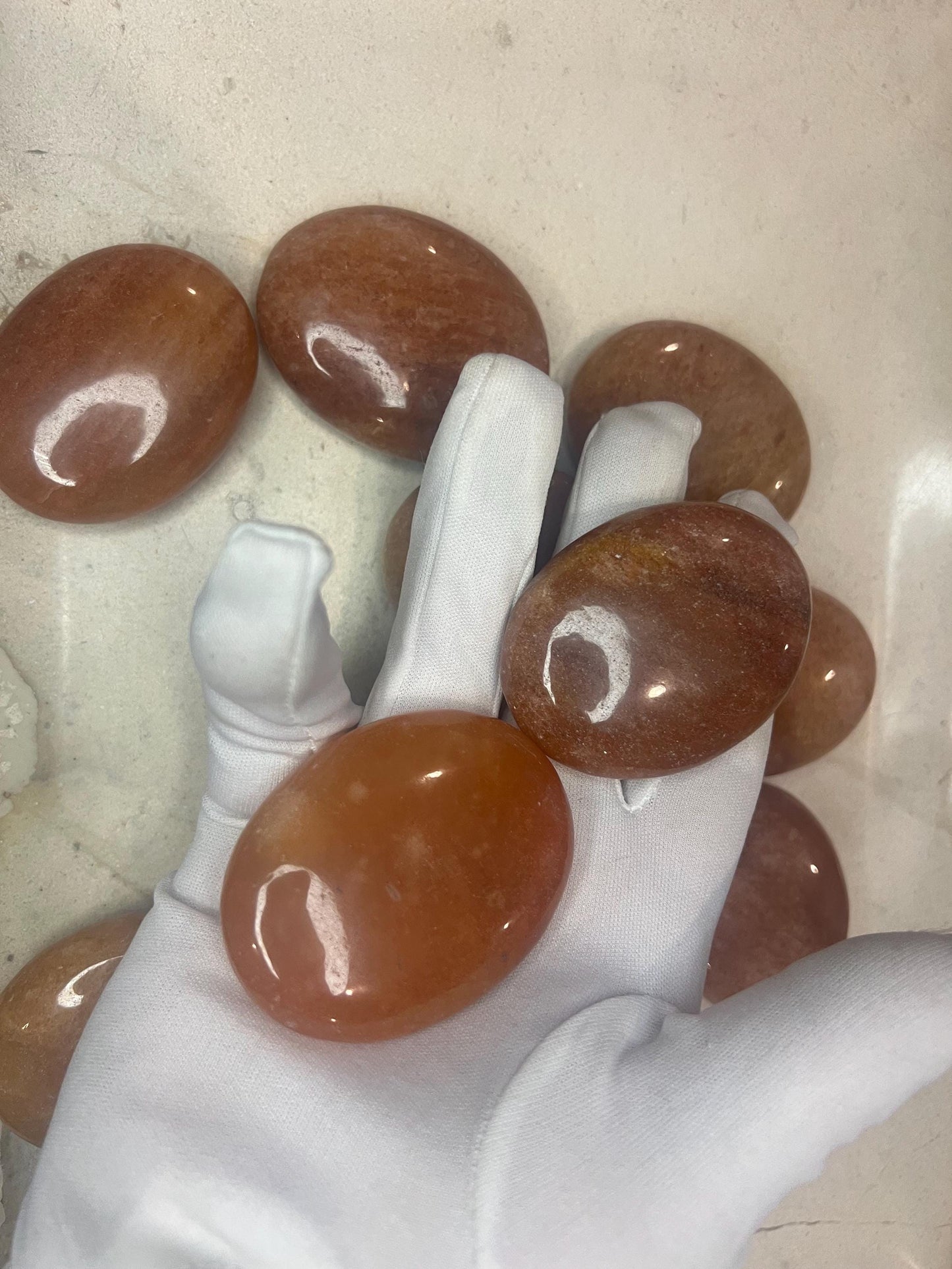 Indian Red Aventurine Natural Palm Stone Smooth Polished Carved Crystal for Worry Anxiety Distraction Meditation Christmas Xmas Gift