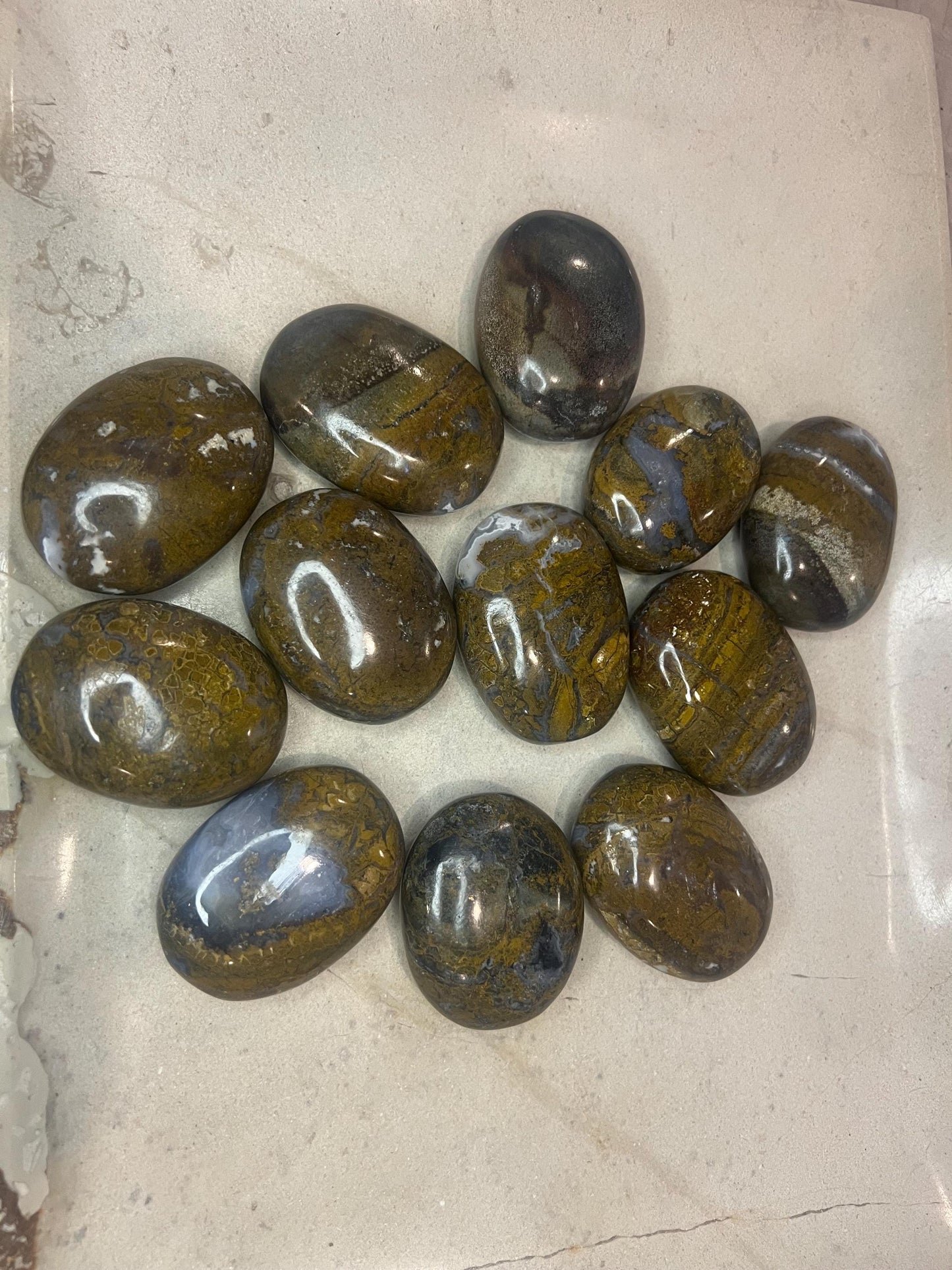 Indian Moss Agate Natural Palm Stone Smooth Polished Carved Crystal for Distraction Home Decor Xmas Decor Birthday Christmas Birthday Gift